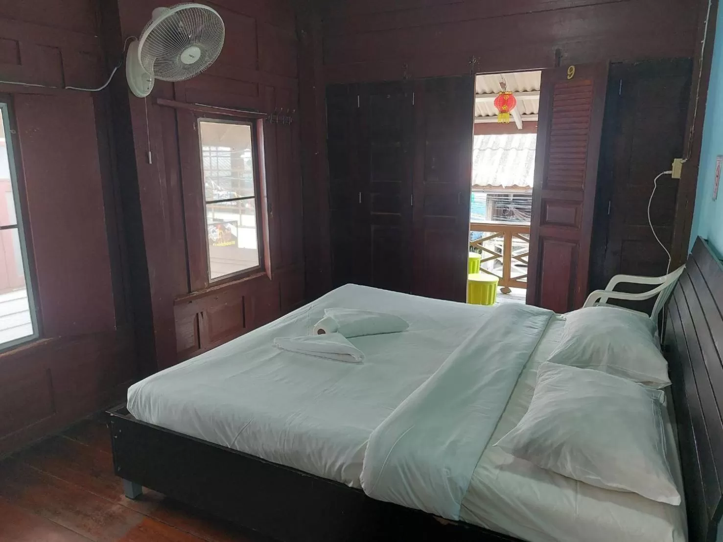 Double Fan Room with Shared Bathroom - single occupancy in MANDARIN LODGE by victor