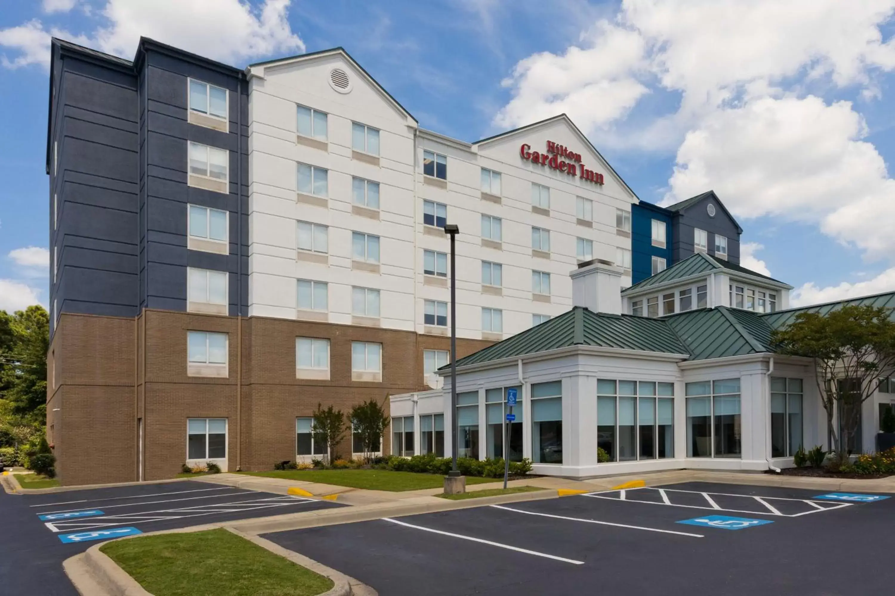 Hilton Garden Inn Birmingham/Lakeshore Drive Hilton Garden Inn Birmingham/Lakeshore Drive