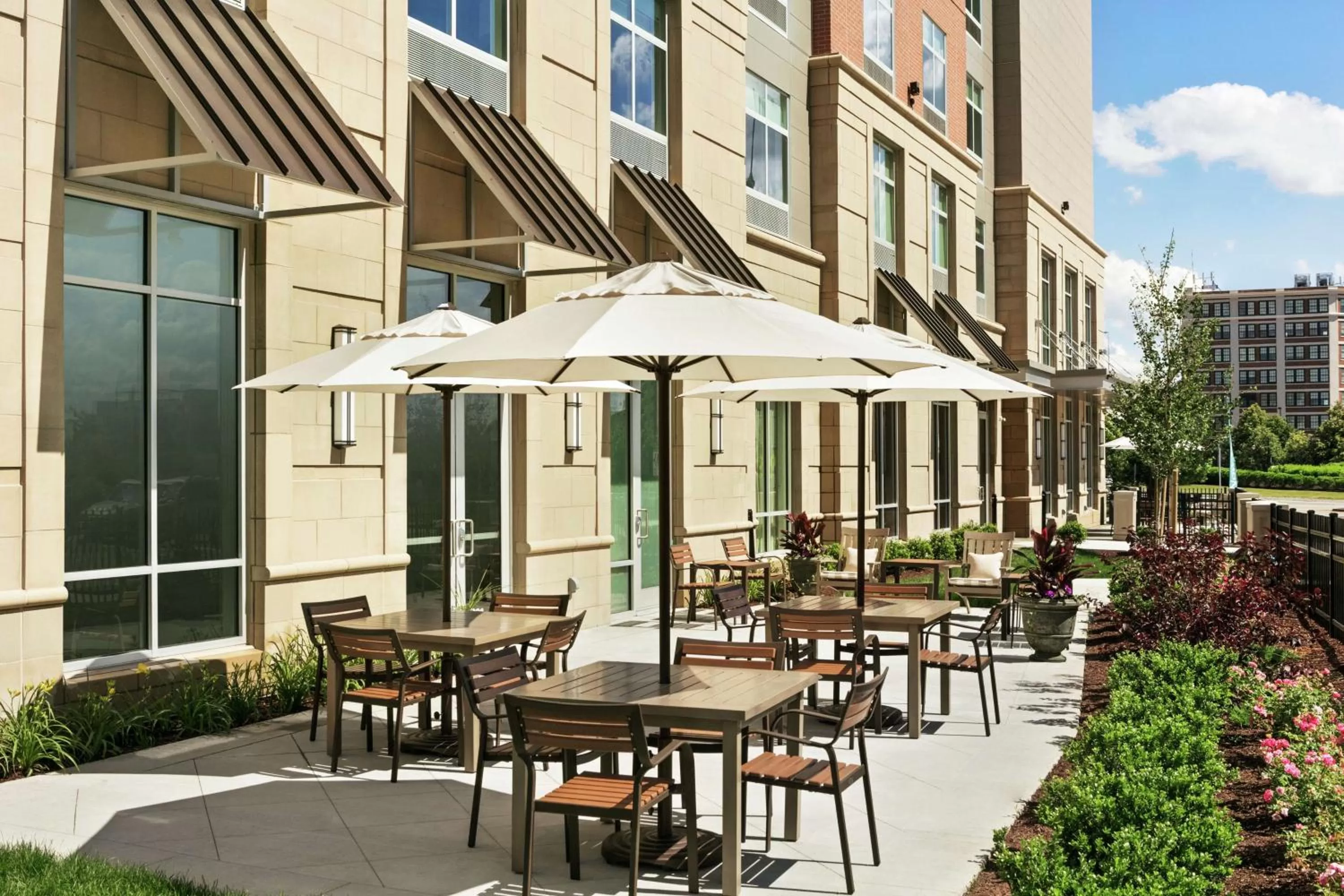 Patio in Homewood Suites By Hilton Worcester