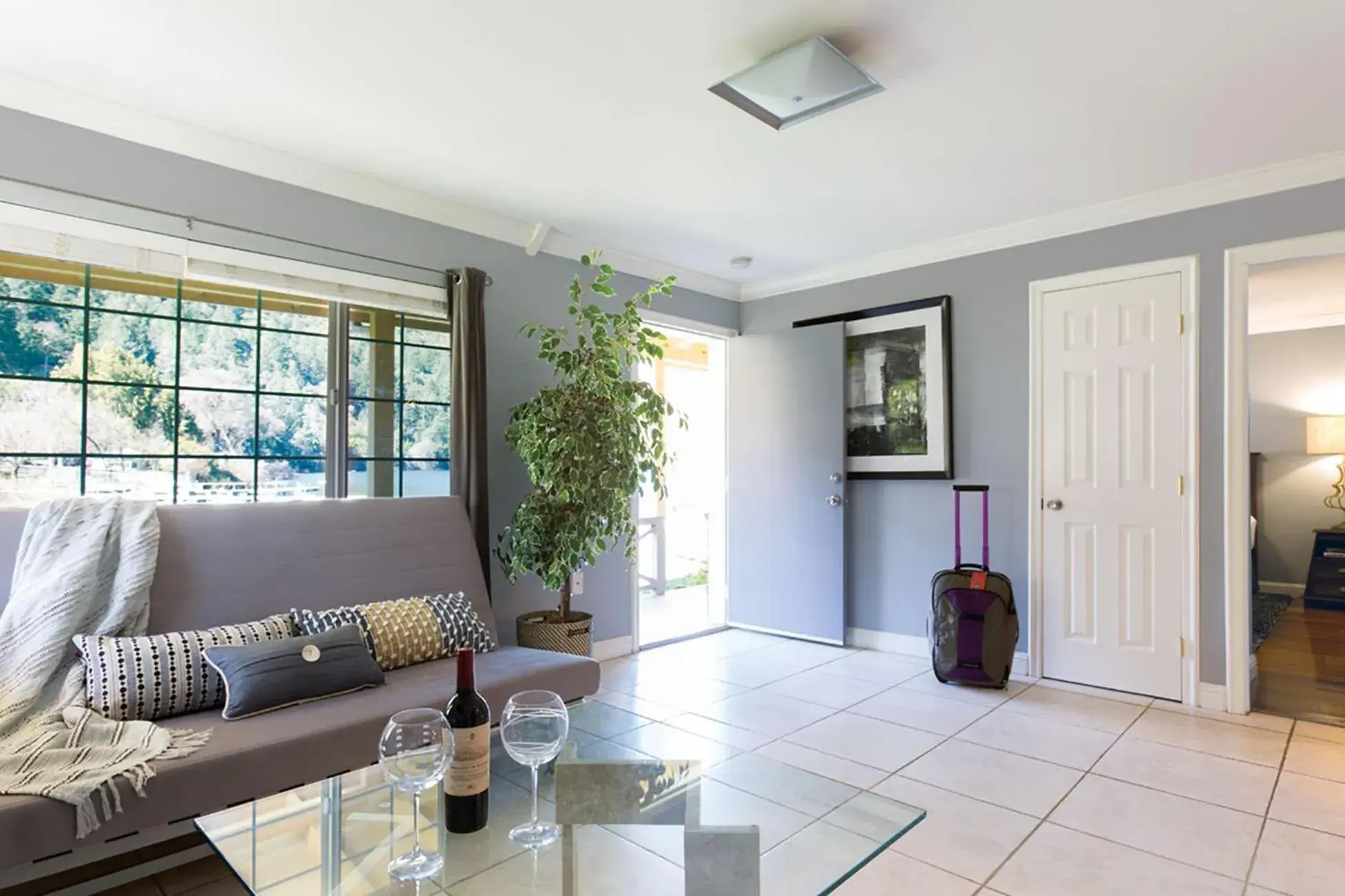 Executive Suite in The Lodge at Blue Lakes Executive Suite in The Lodge at Blue Lakes