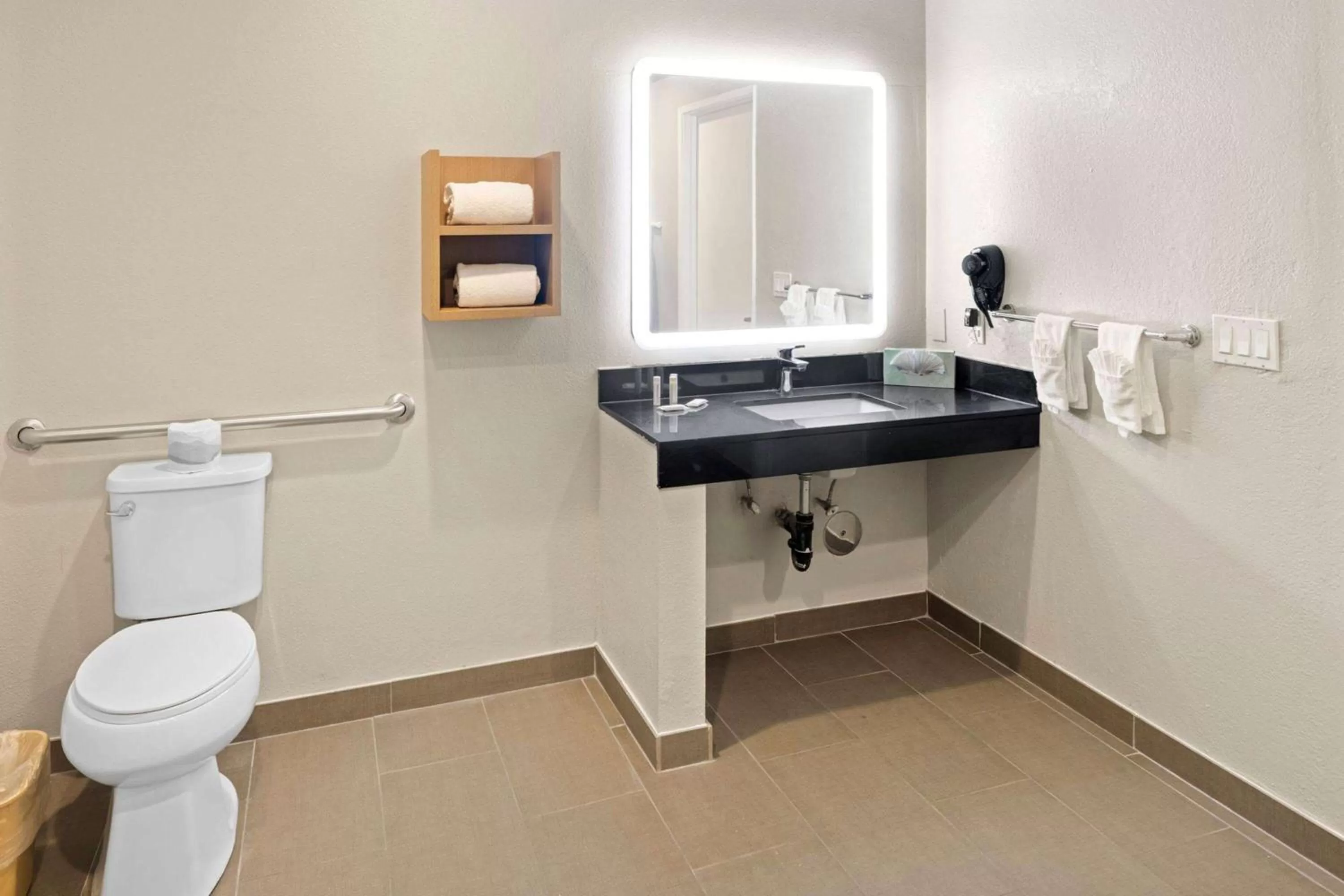 Shower in Days Inn by Wyndham San Diego-East/El Cajon