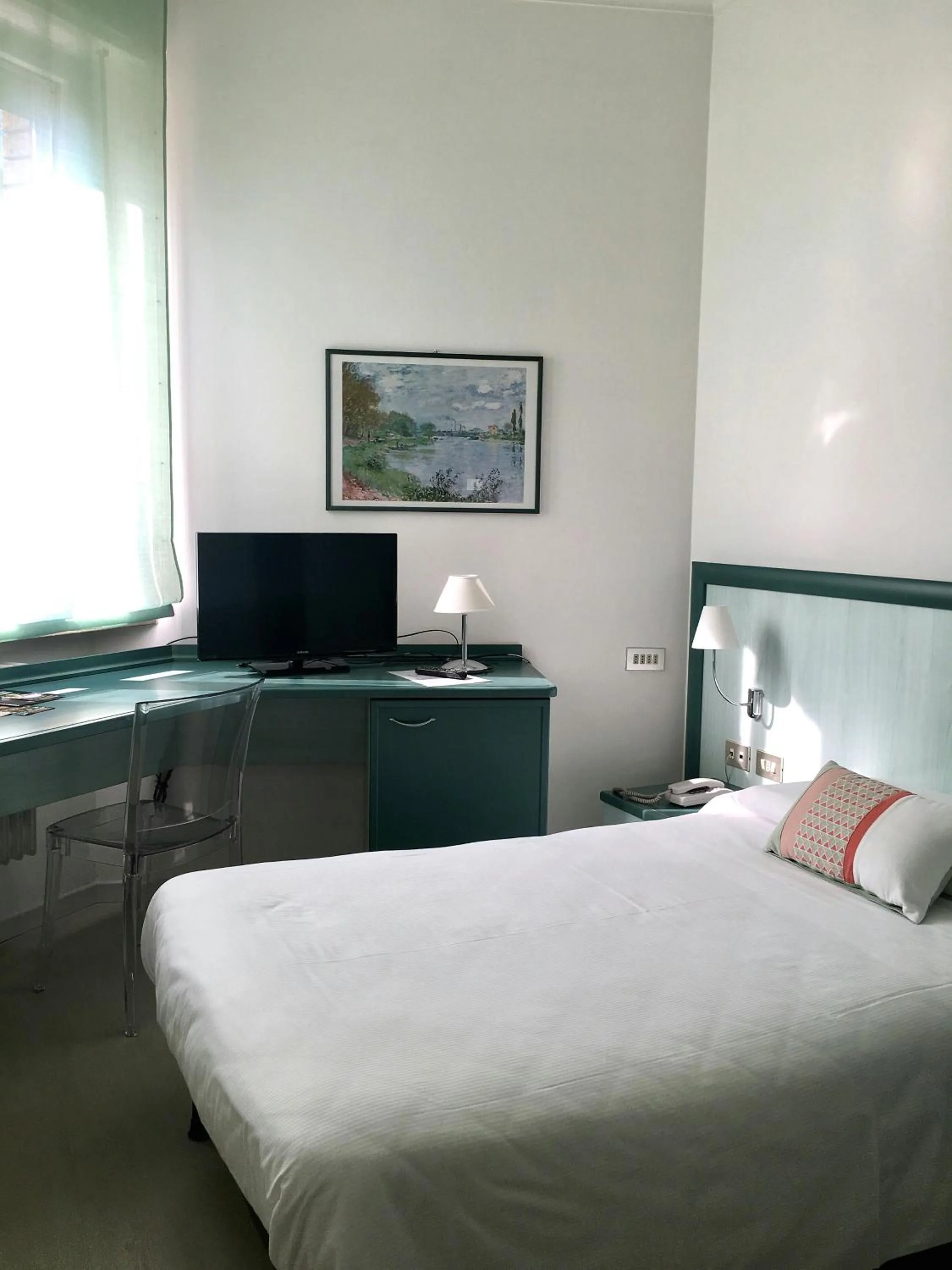 Bedroom, Bed in Hotel Europa