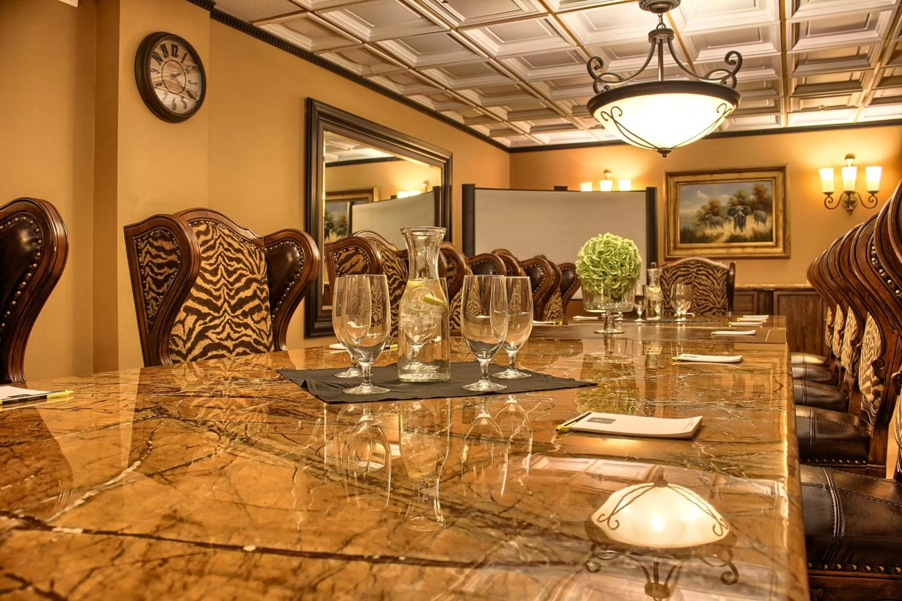 Meeting/conference room in Grant Hall Hotel