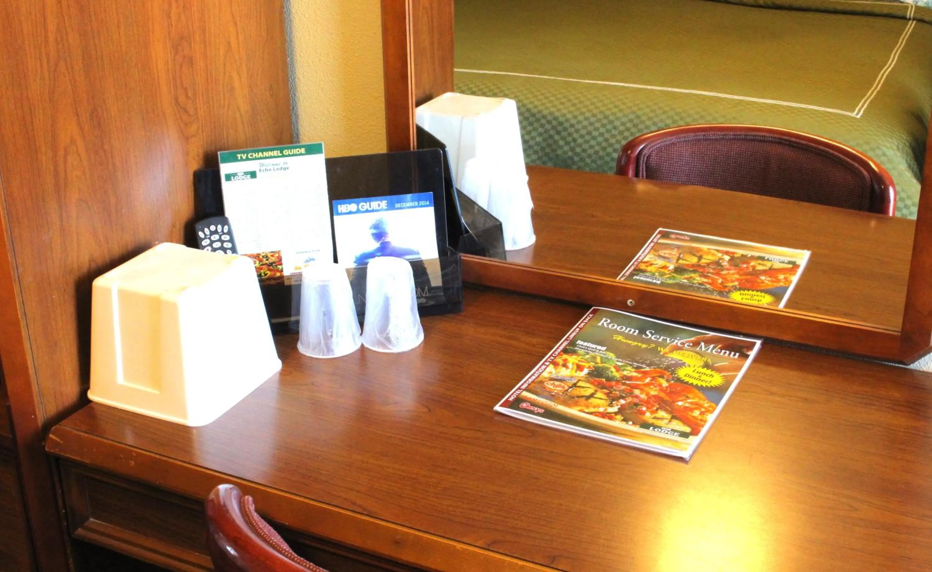 Standard King Room in Echo Lodge