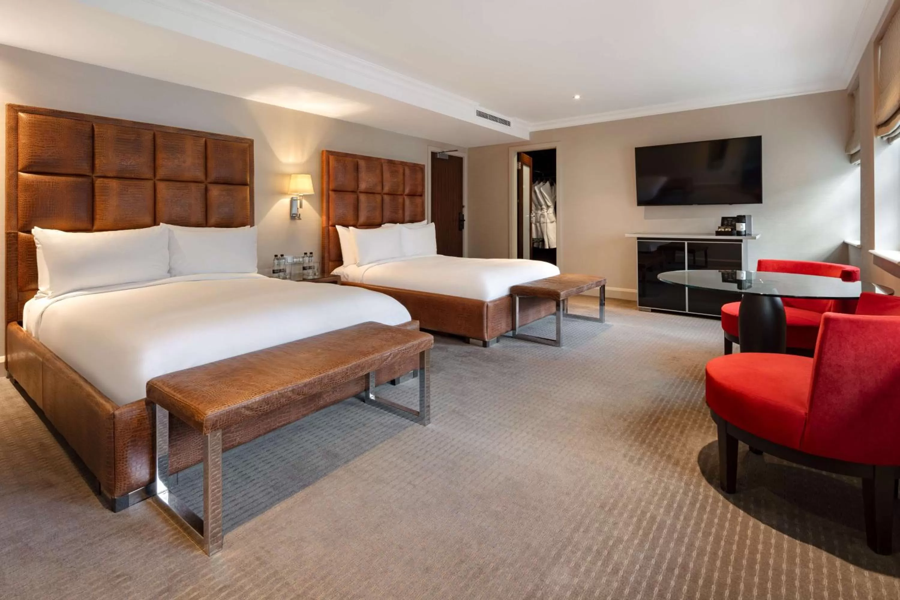 TV and multimedia, Bed in The May Fair, A Radisson Collection Hotel, Mayfair London