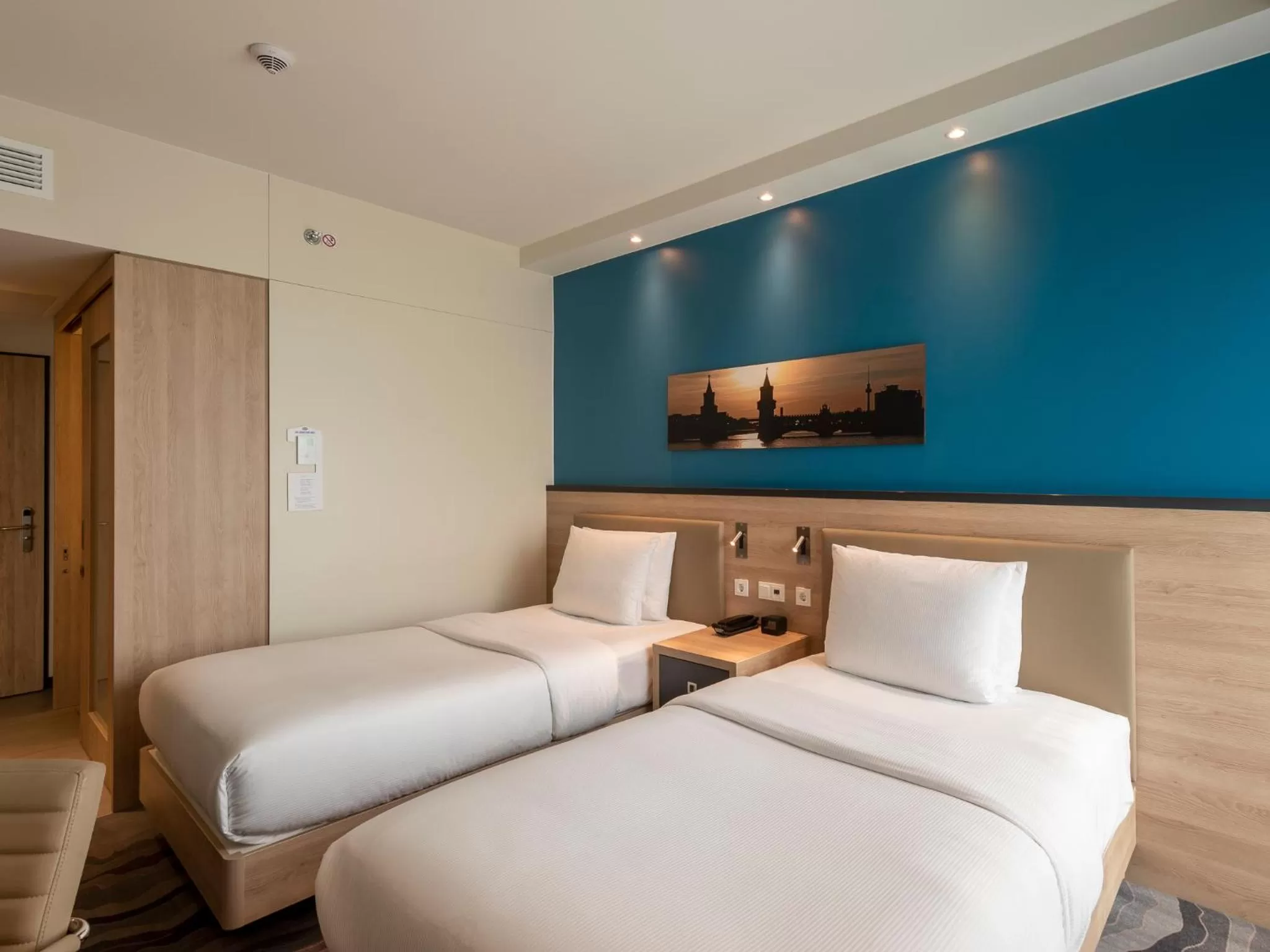 Bed in Hampton by Hilton Berlin City Centre Alexanderplatz