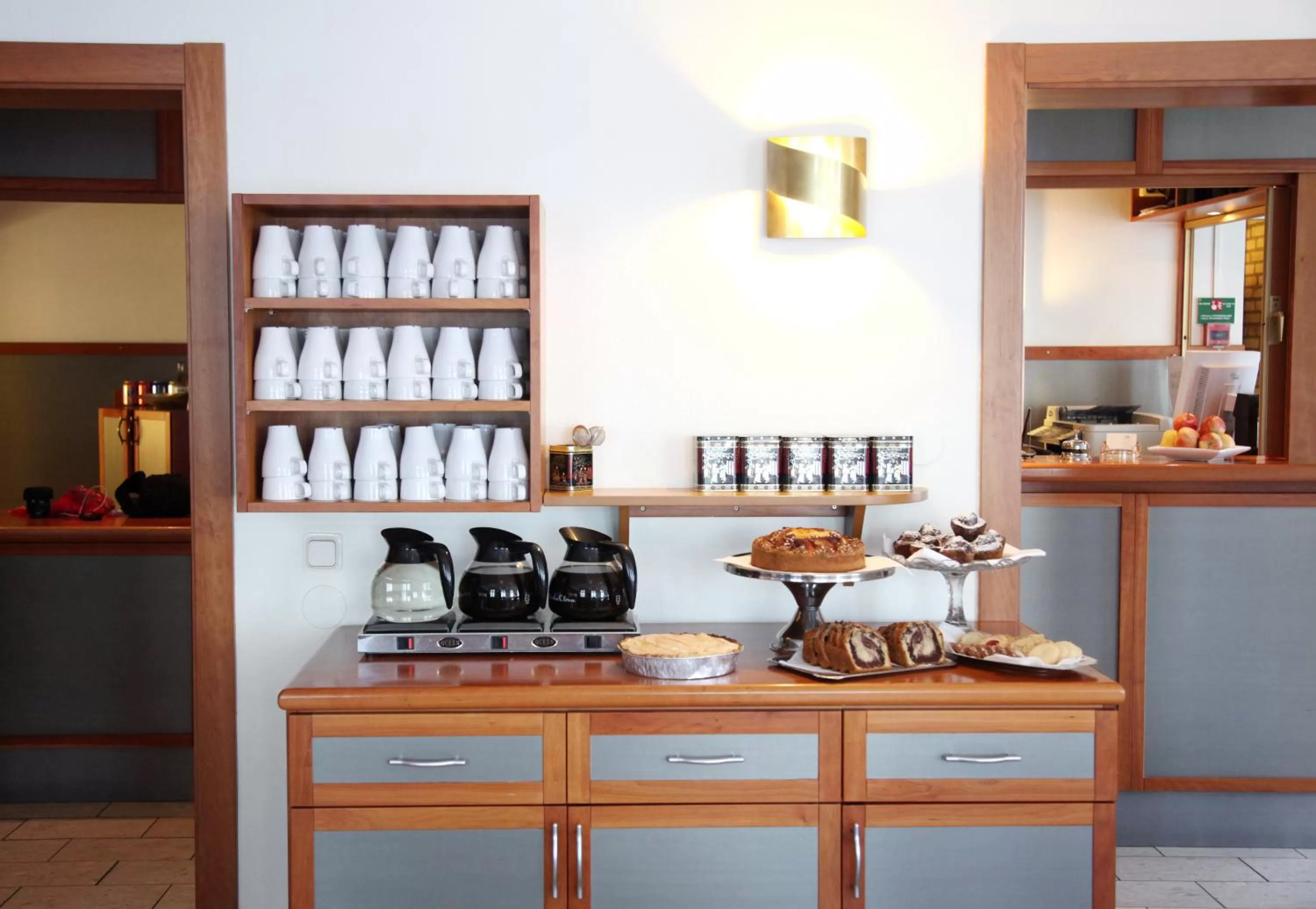 Restaurant/places to eat in Hotell Aston