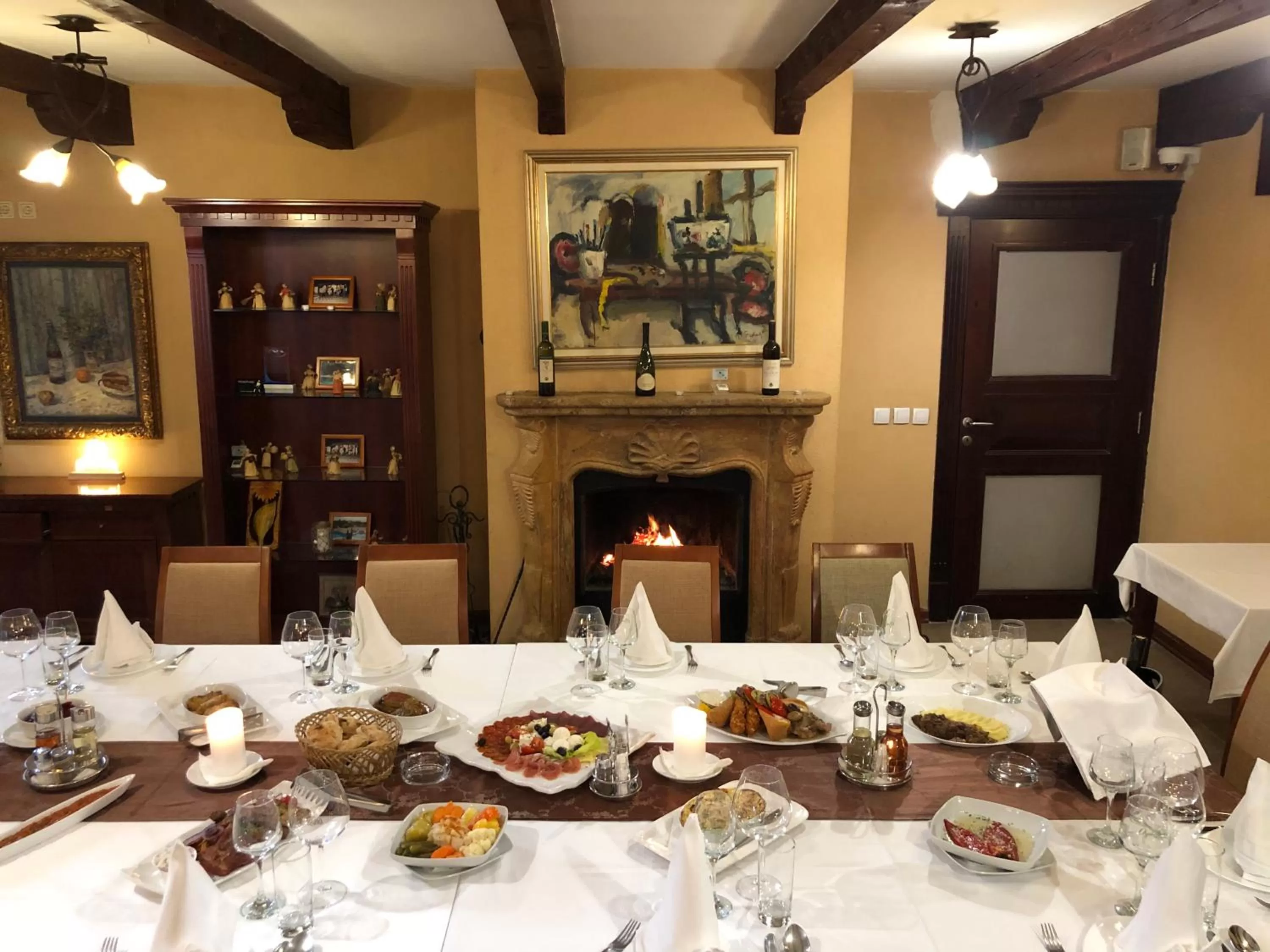 Restaurant/places to eat in S Club Resort Hotel Aqua Park and Spa