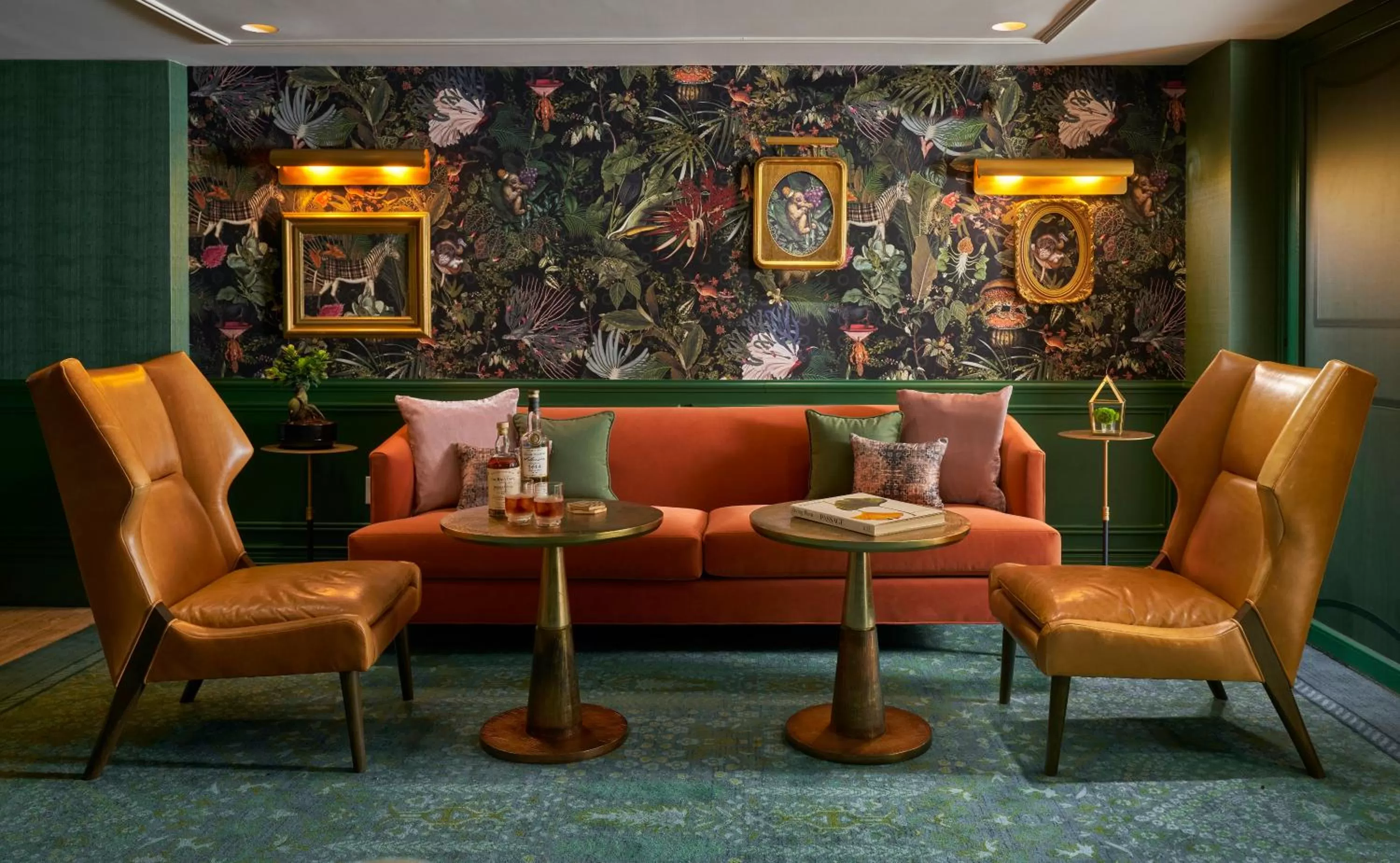 Lounge or bar in Viceroy Washington DC