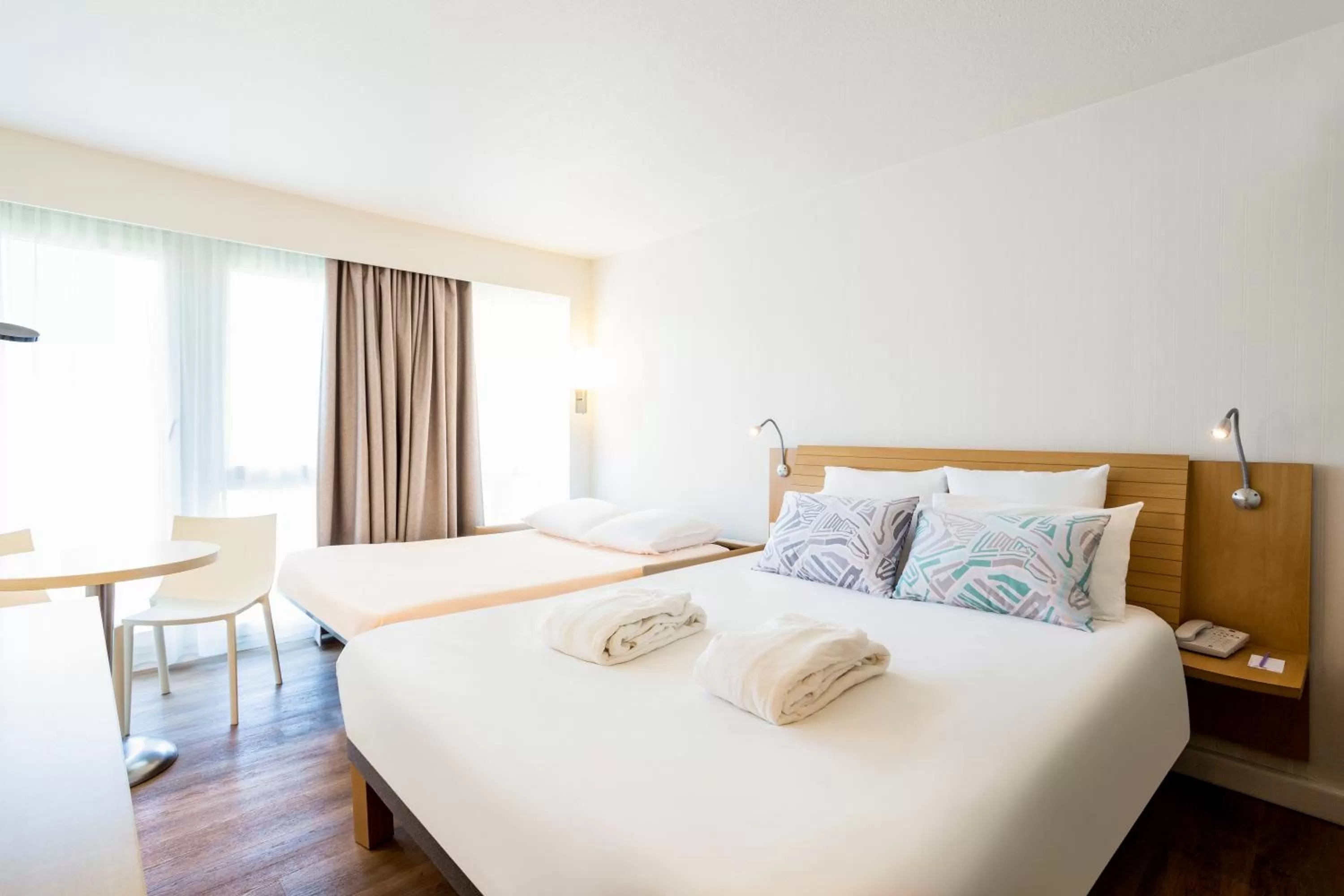 Bed in Novotel Thalassa Ile d'Oléron