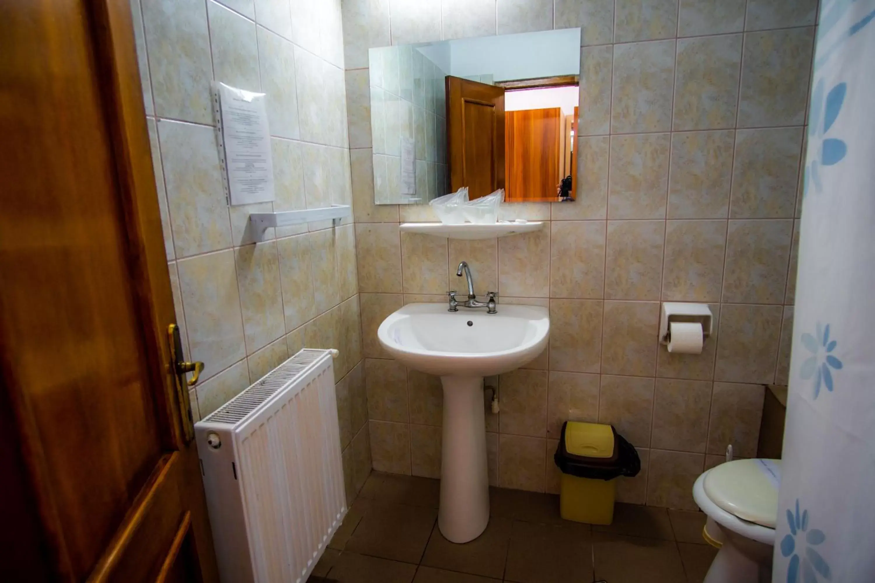 Standard Double Room in Hotel Turist Standard Double Room in Hotel Turist