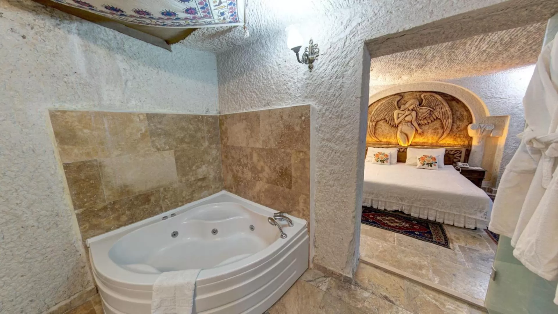 Bathroom, Bed in Roc Of Cappadocia