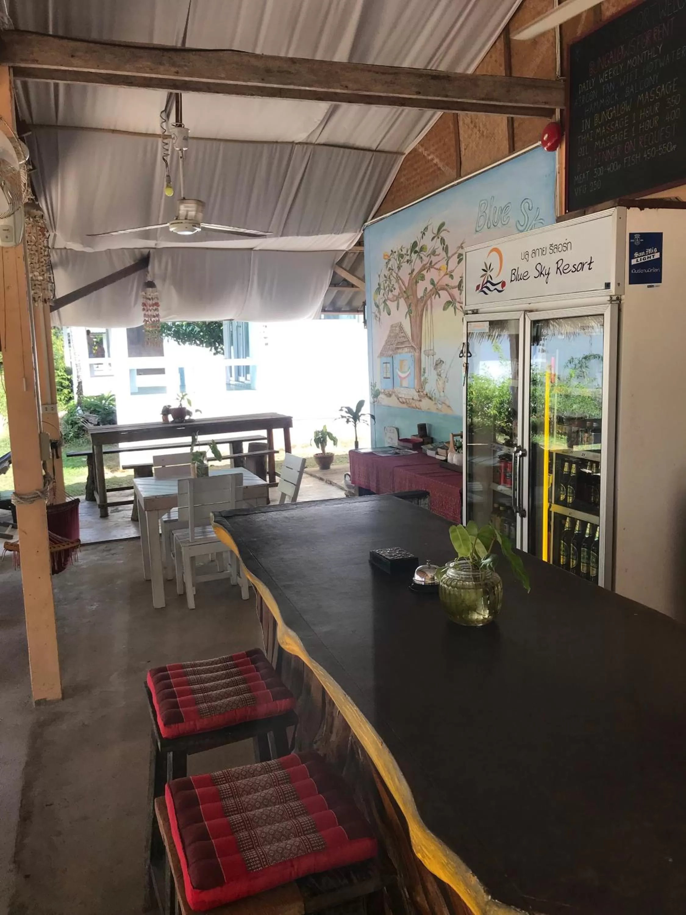 Lounge or bar in Blue Sky Resort