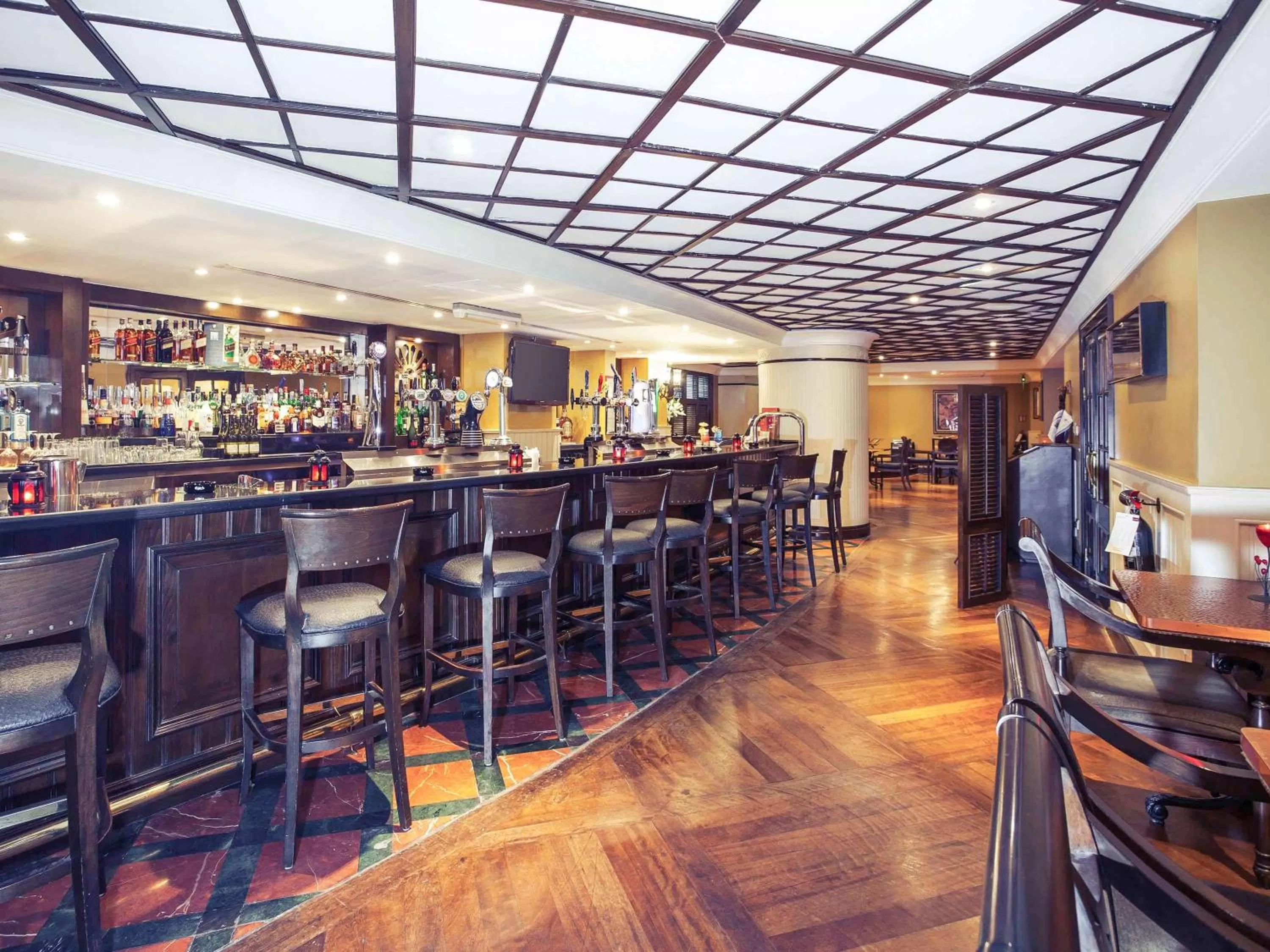 Lounge or bar in Novel Hotel City Center