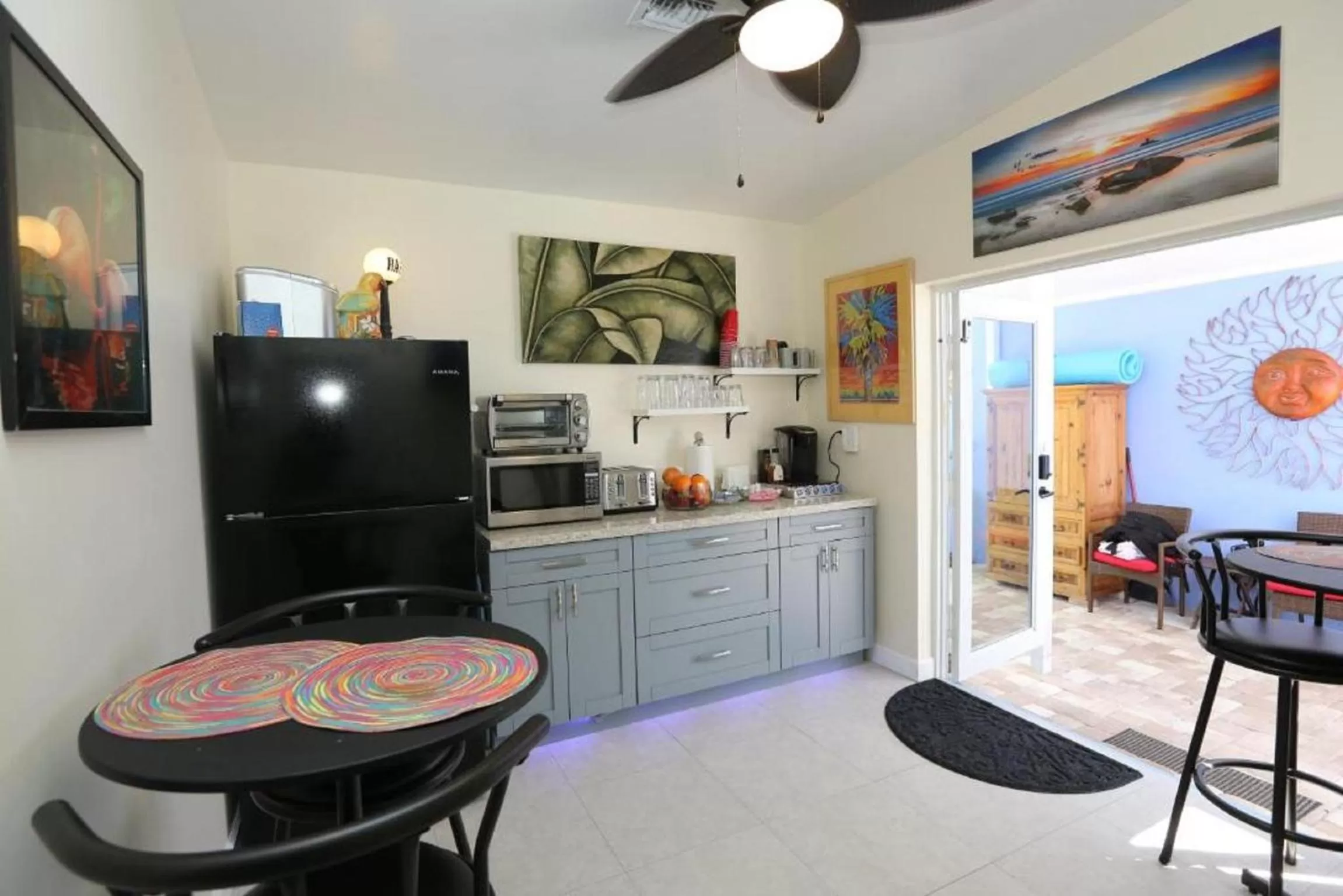 Kitchen/Kitchenette in Fantasy Island Inn, Caters to Men