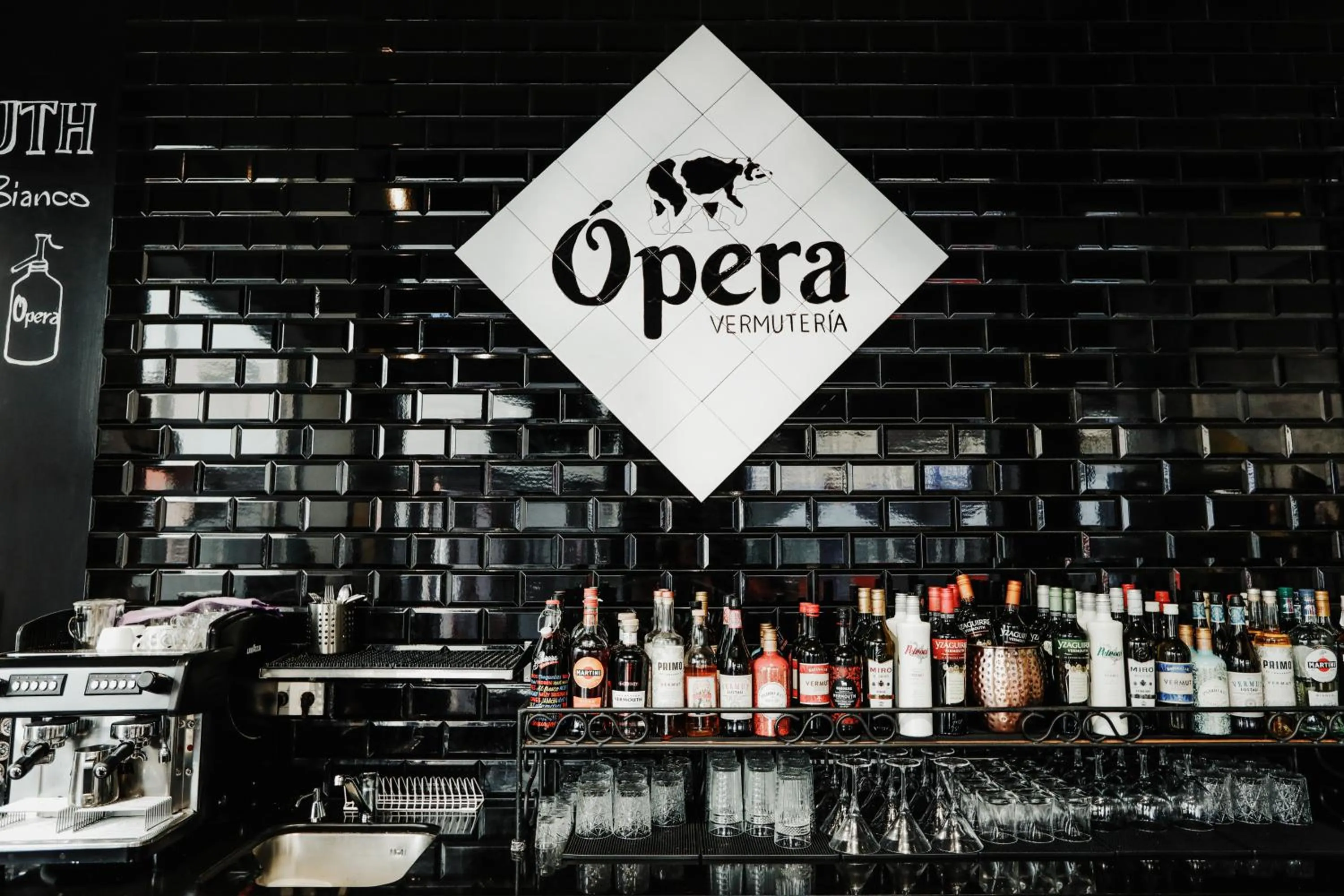 Lounge or bar in Urban Anaga Hotel