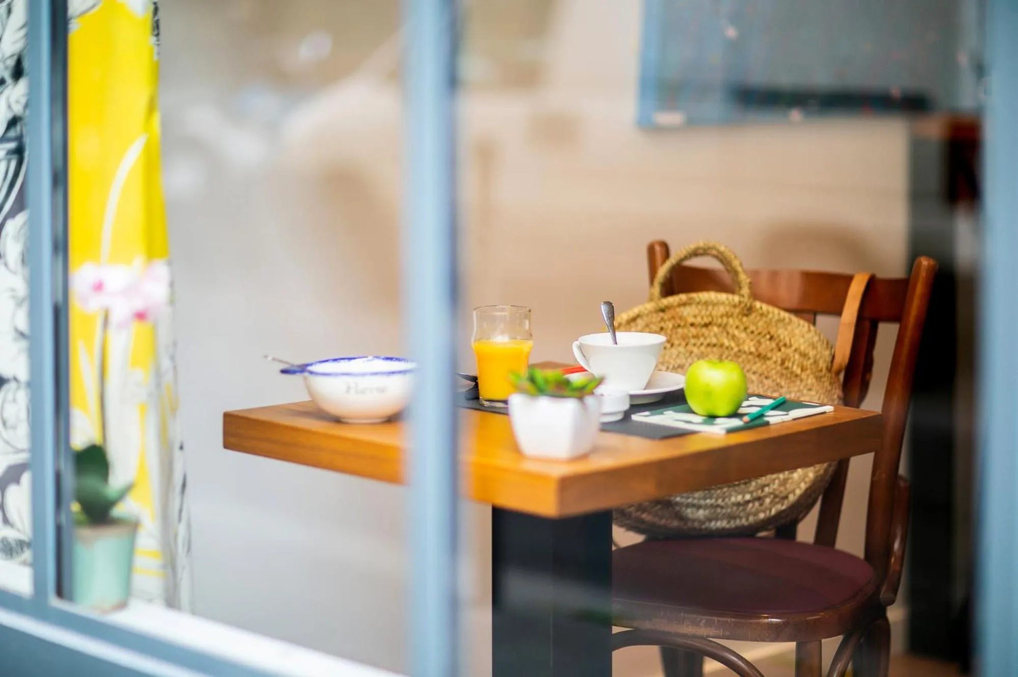 Buffet breakfast in Hôtel Crayon