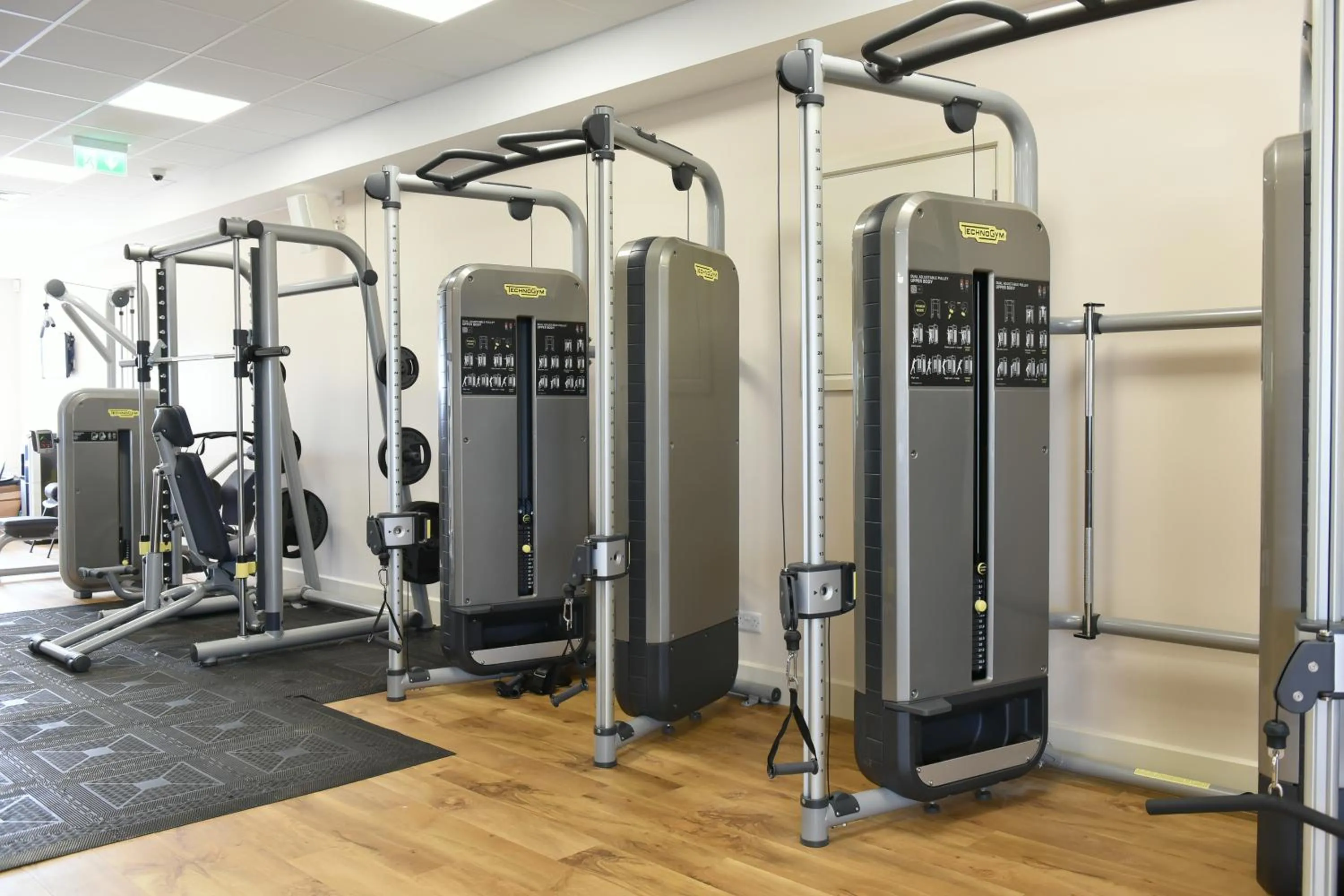Fitness centre/facilities in Southview Park Hotel
