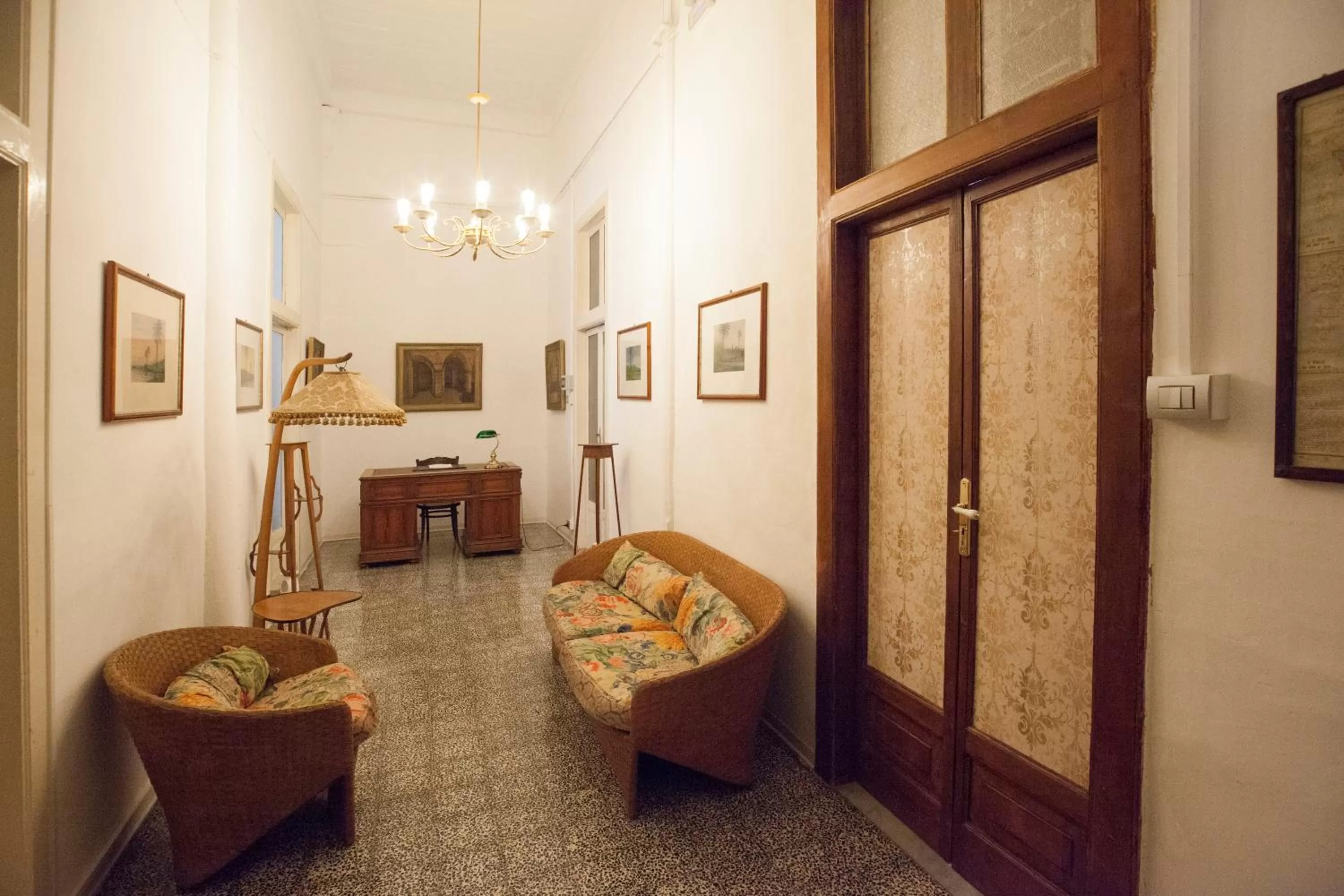 Other in b&b Tosches