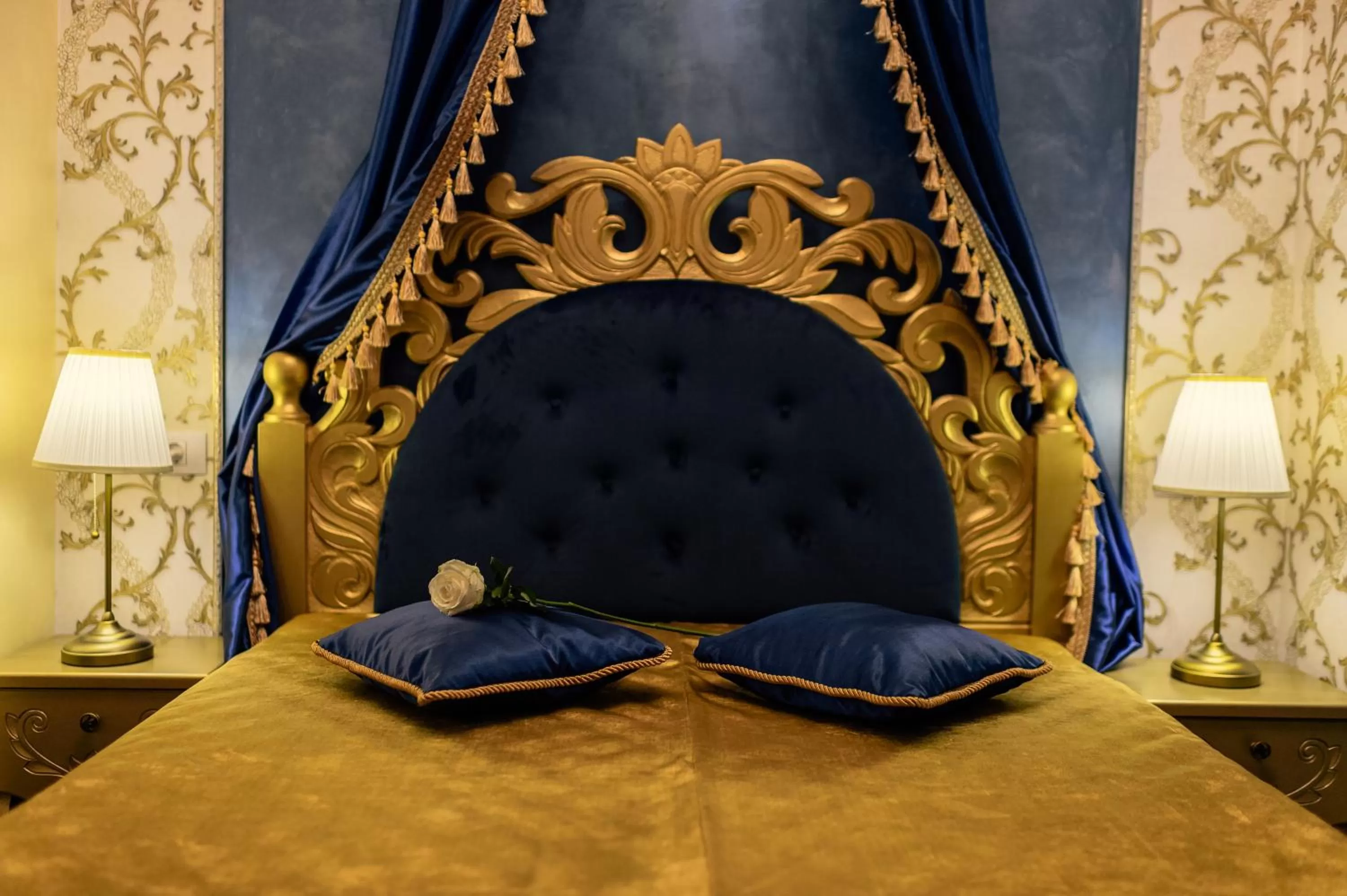 Bed in Belle Epoque Boutique (Adult Only)