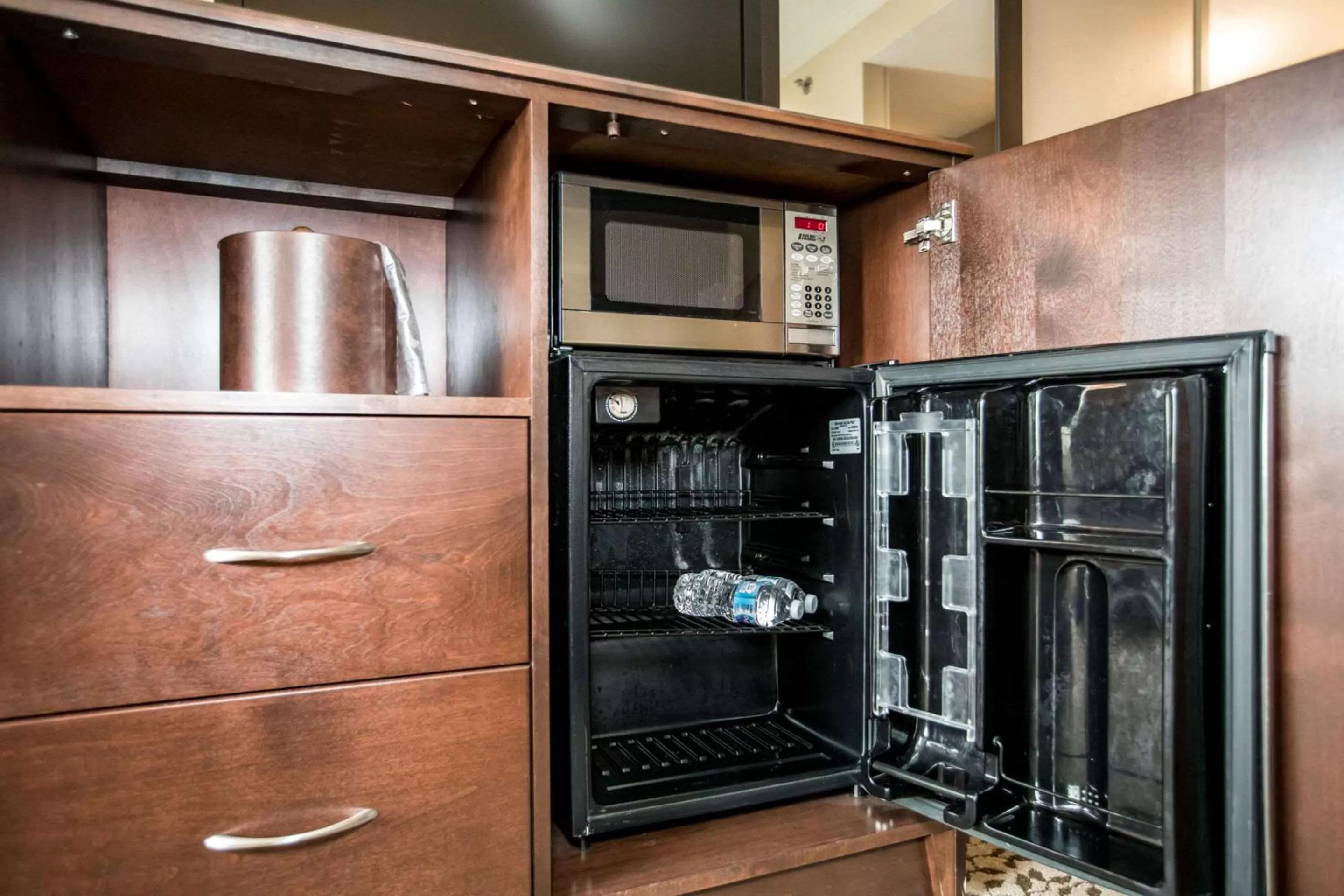 Photo of the whole room in Whitefish Riverfront Hotel