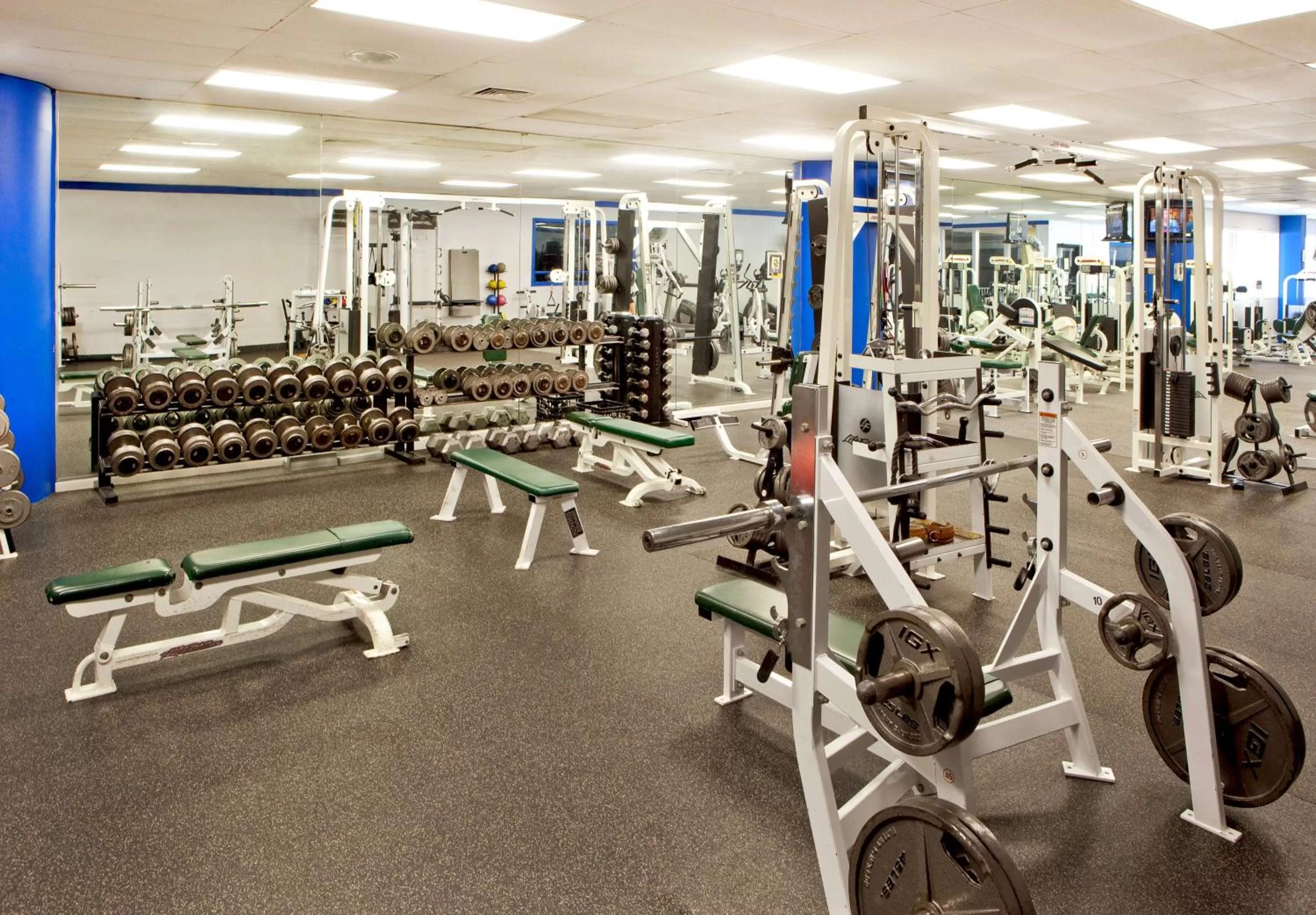Fitness centre/facilities in DoubleTree By Hilton Baltimore North Pikesville