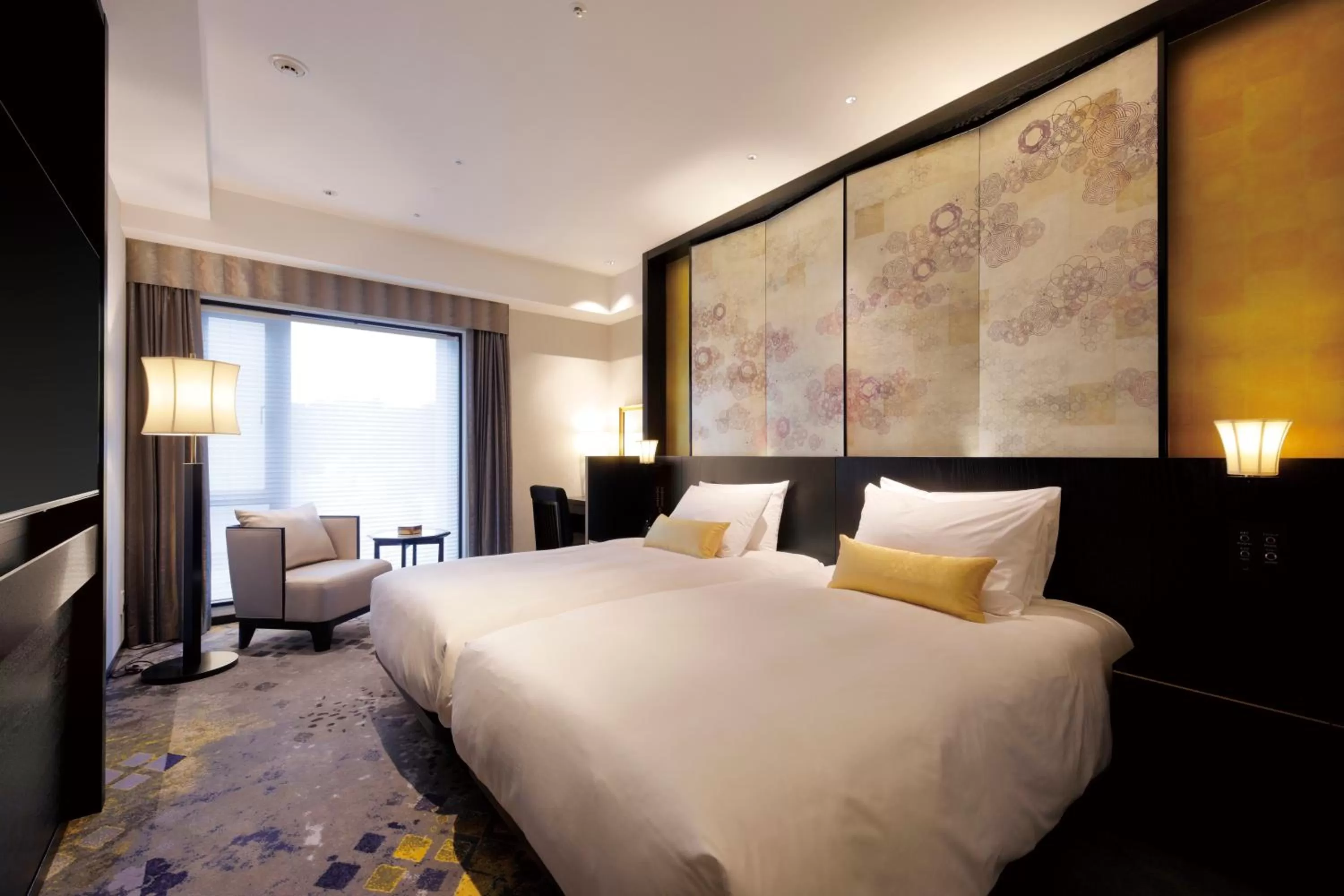 Photo of the whole room, Bed in THE HOTEL SANRAKU KANAZAWA 21th December 2022 OPEN