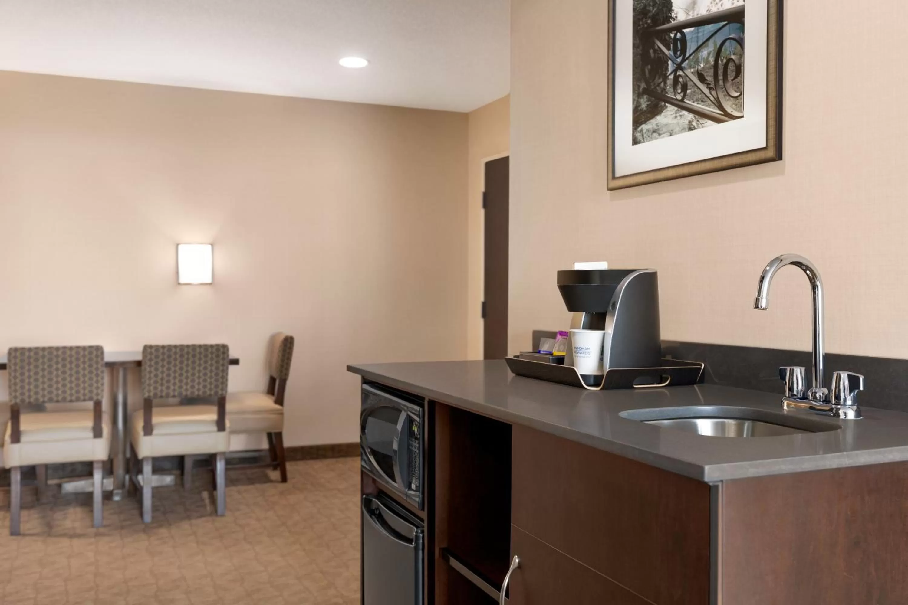 Coffee/tea facilities in Wyndham Garden Niagara Falls Fallsview