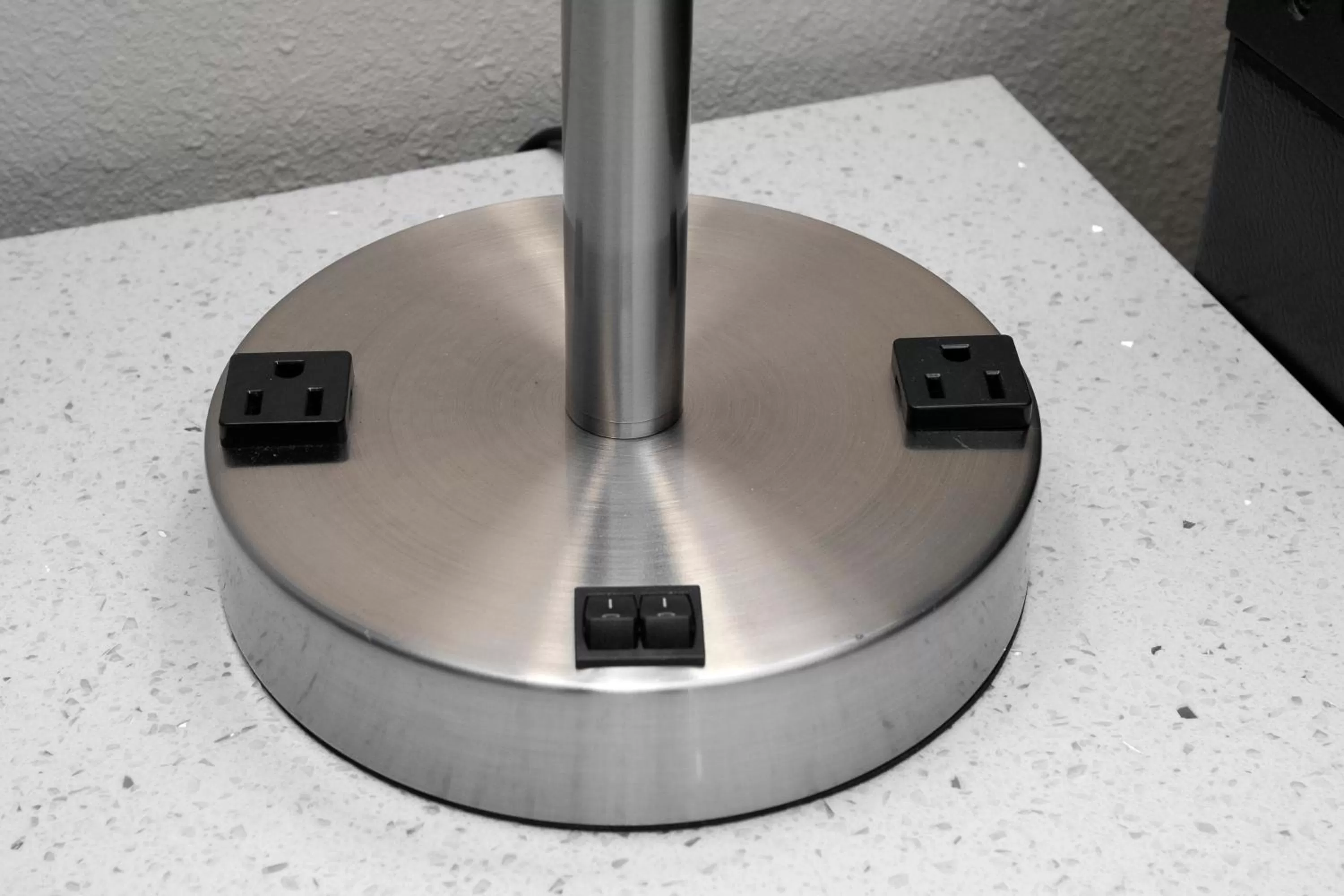 Photo of the whole room in Red Roof Inn Leesburg, VA