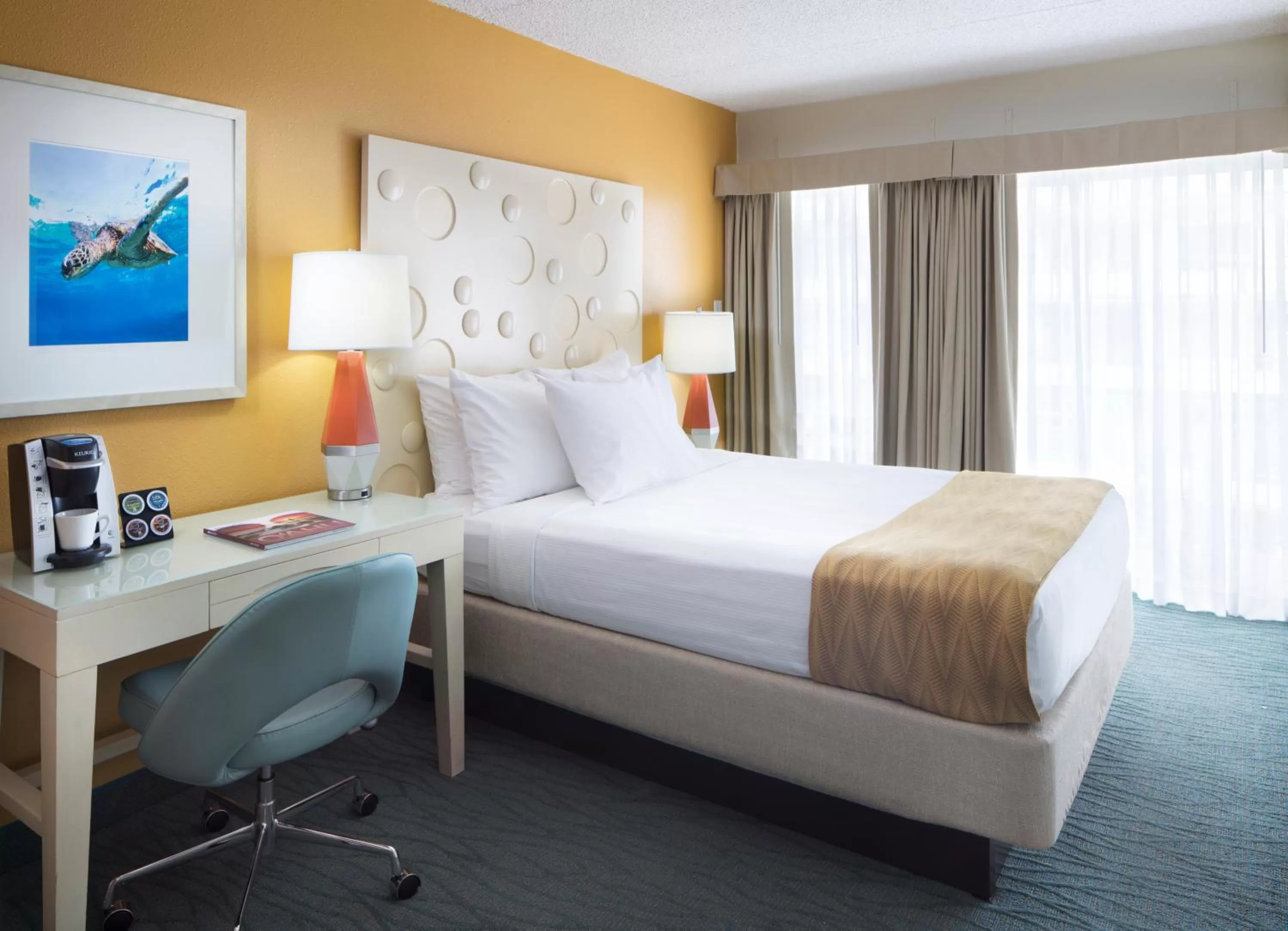 Bed in Coconut Waikiki Hotel