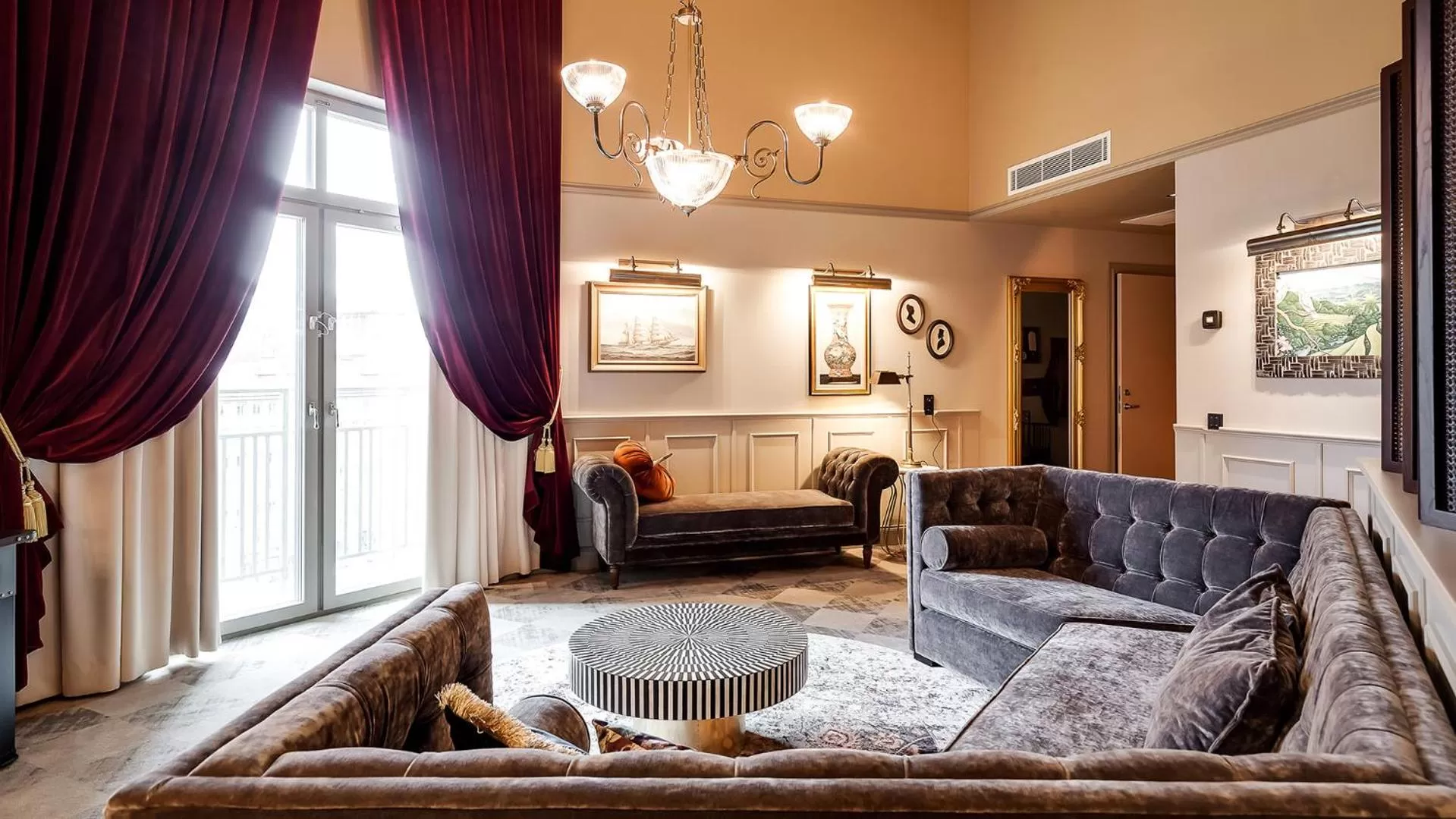 Living room in Liseberg Grand Curiosa Hotel