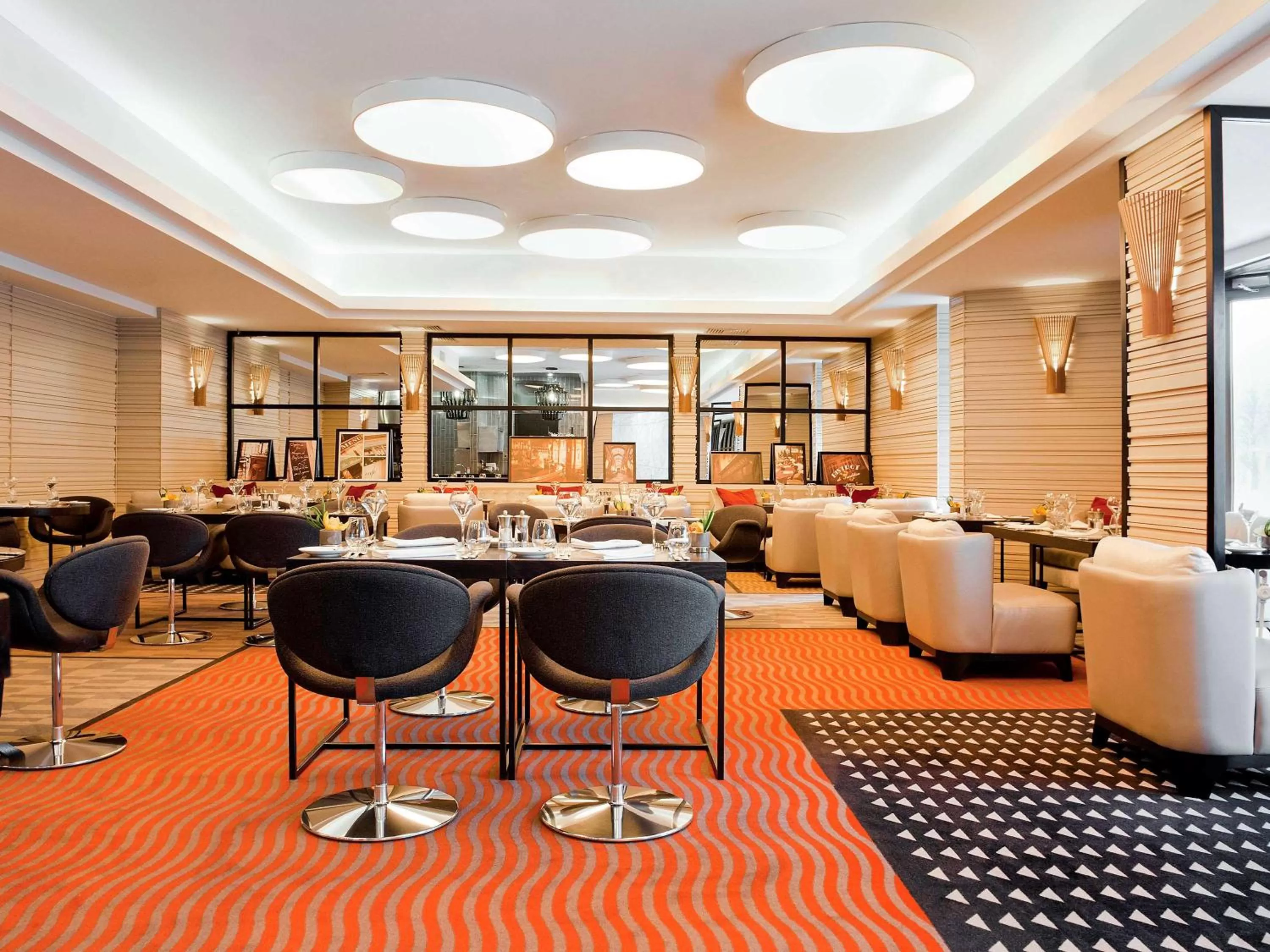 Restaurant/places to eat in Sofitel Warsaw Victoria