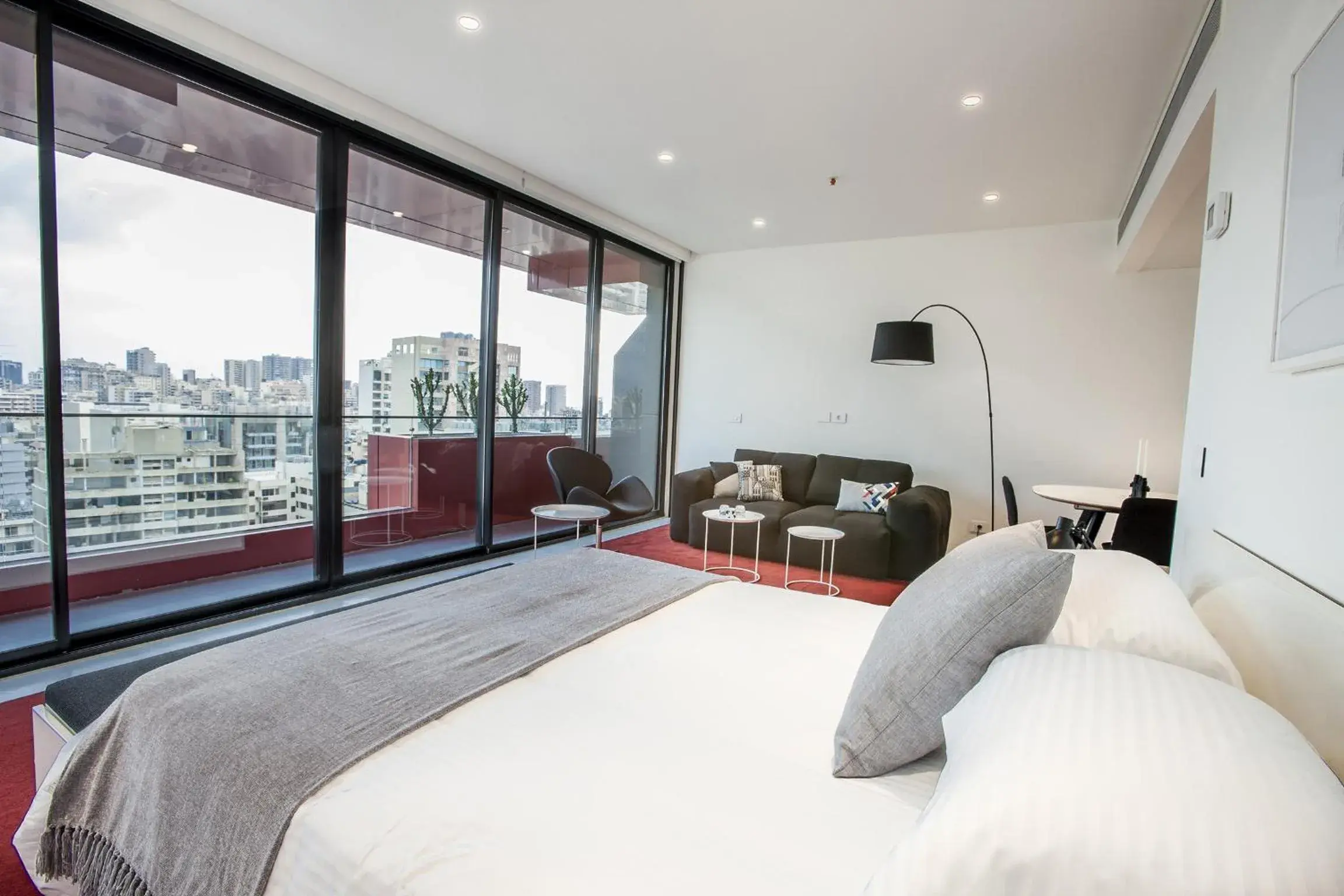 Deluxe Double Room with City View in 1866 Court & Suites Hotel Deluxe Double Room with City View in 1866 Court & Suites Hotel