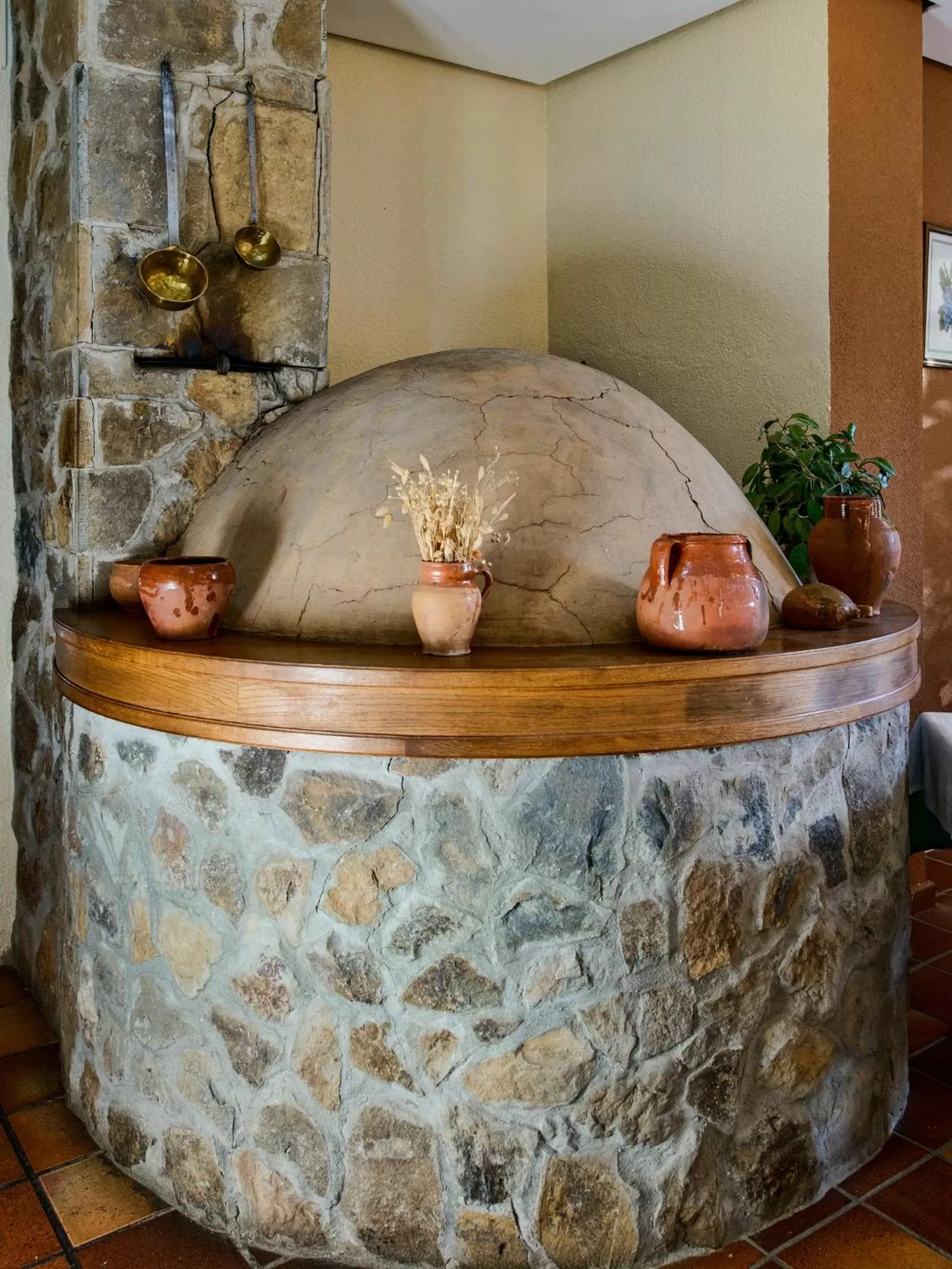 Restaurant/places to eat in Tierra de la Reina