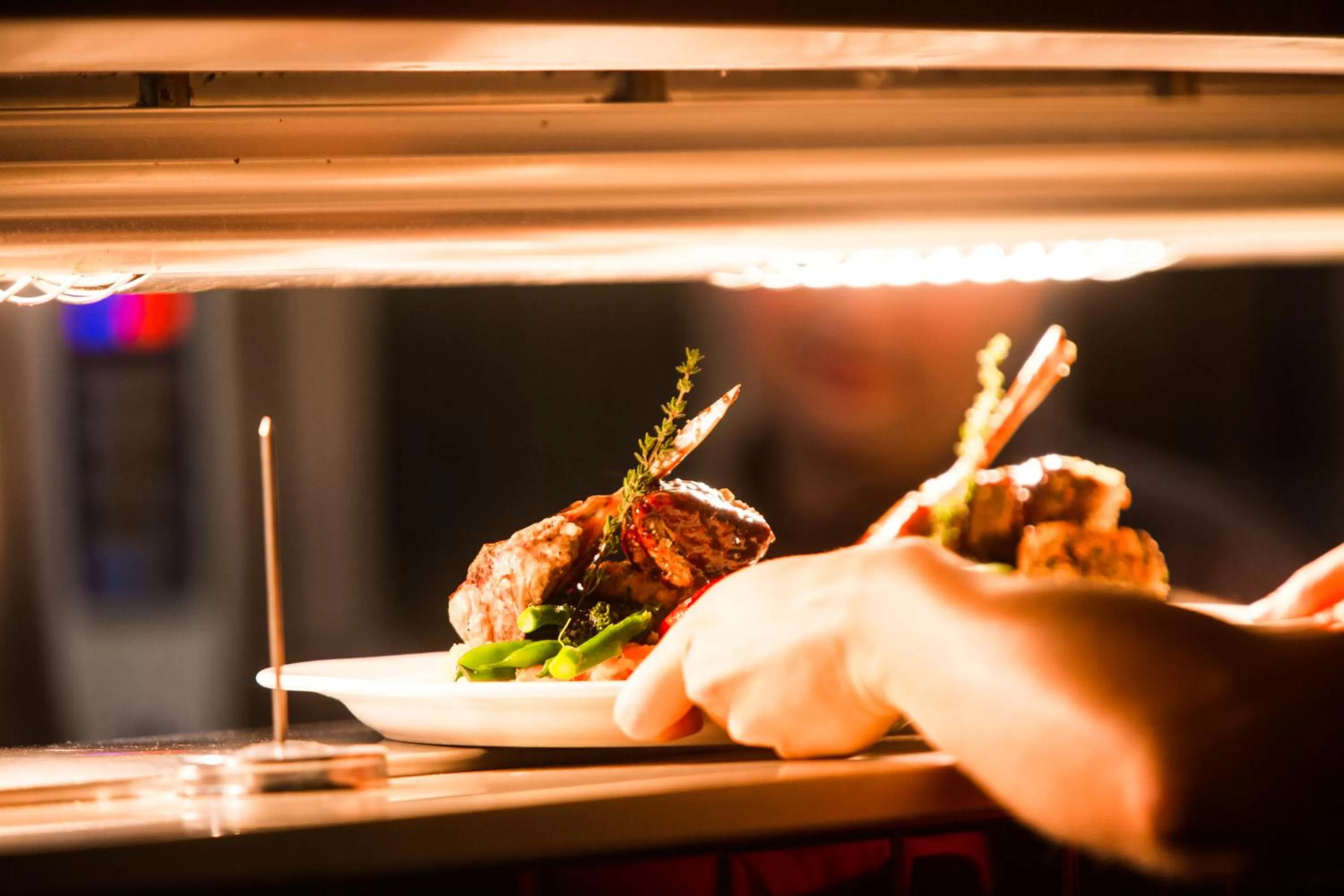 Restaurant/places to eat in Lady Bay Resort