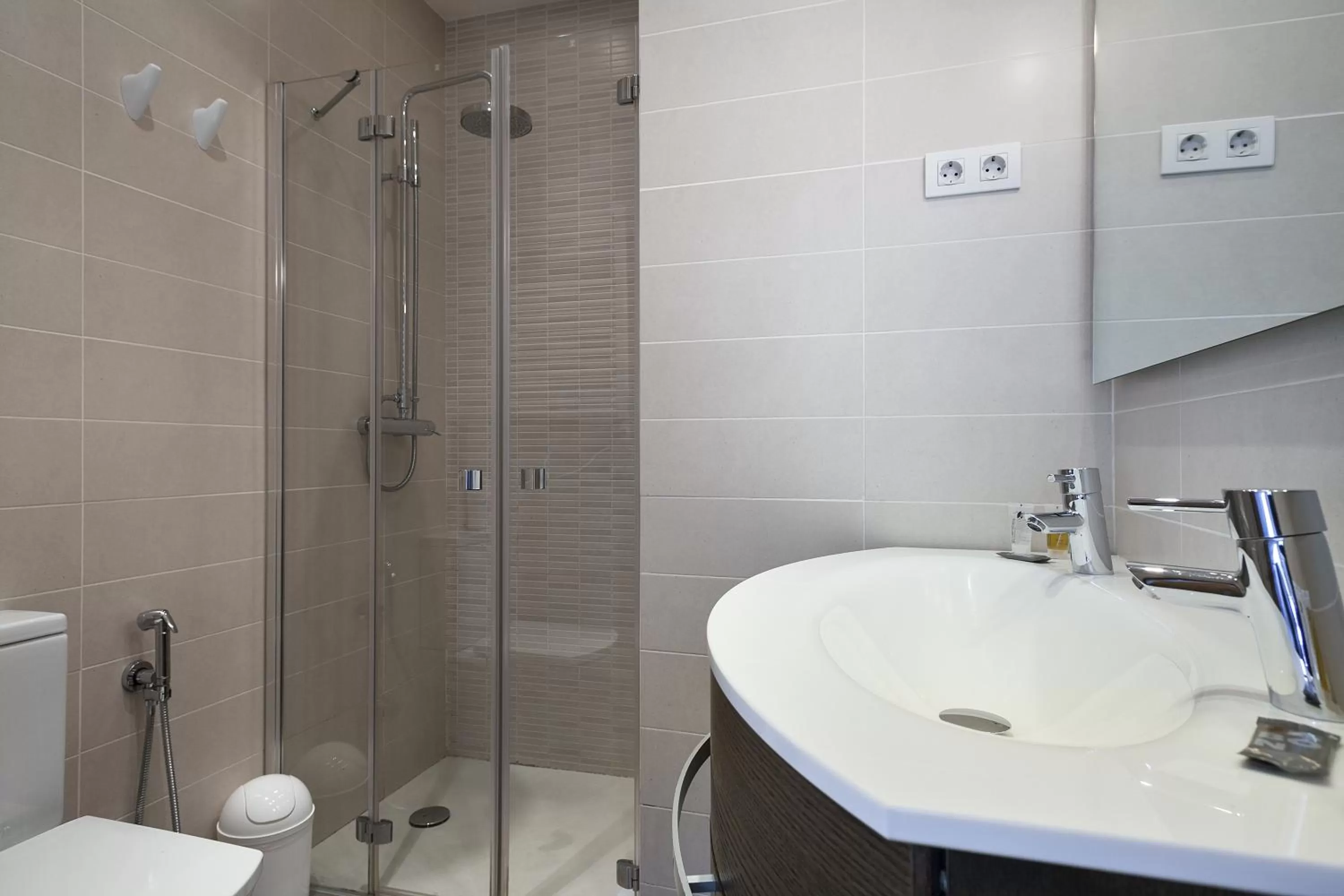 Bathroom in Hotel Acta Laumon