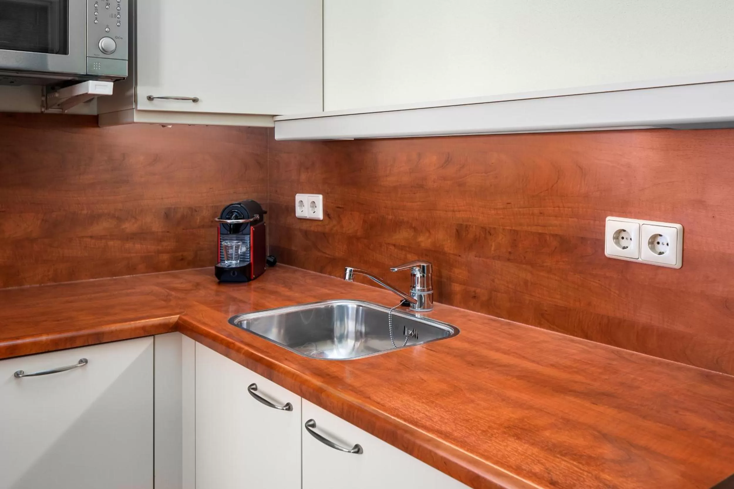 Kitchen or kitchenette, Kitchen/Kitchenette in Hotel ter Duyn