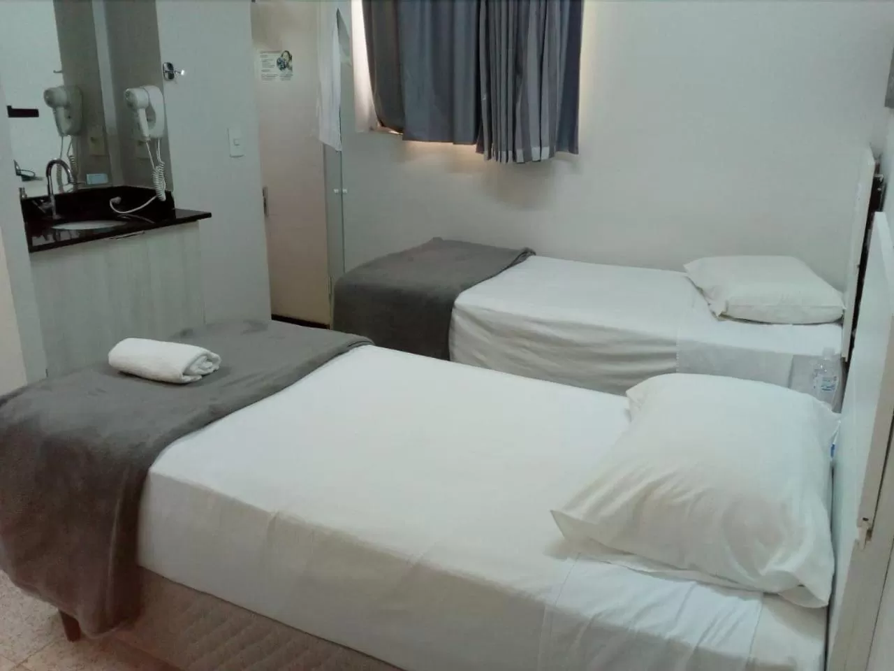 Bedroom, Bed in Compacto Hotel