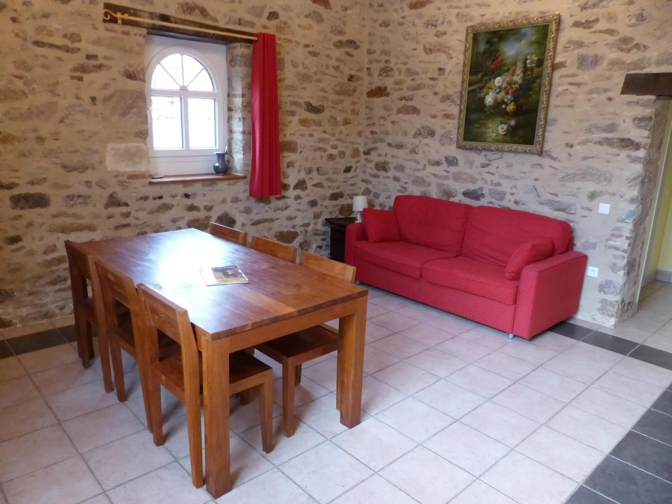 Living room, Lounge/Bar in B&B Domaine de La Corbe