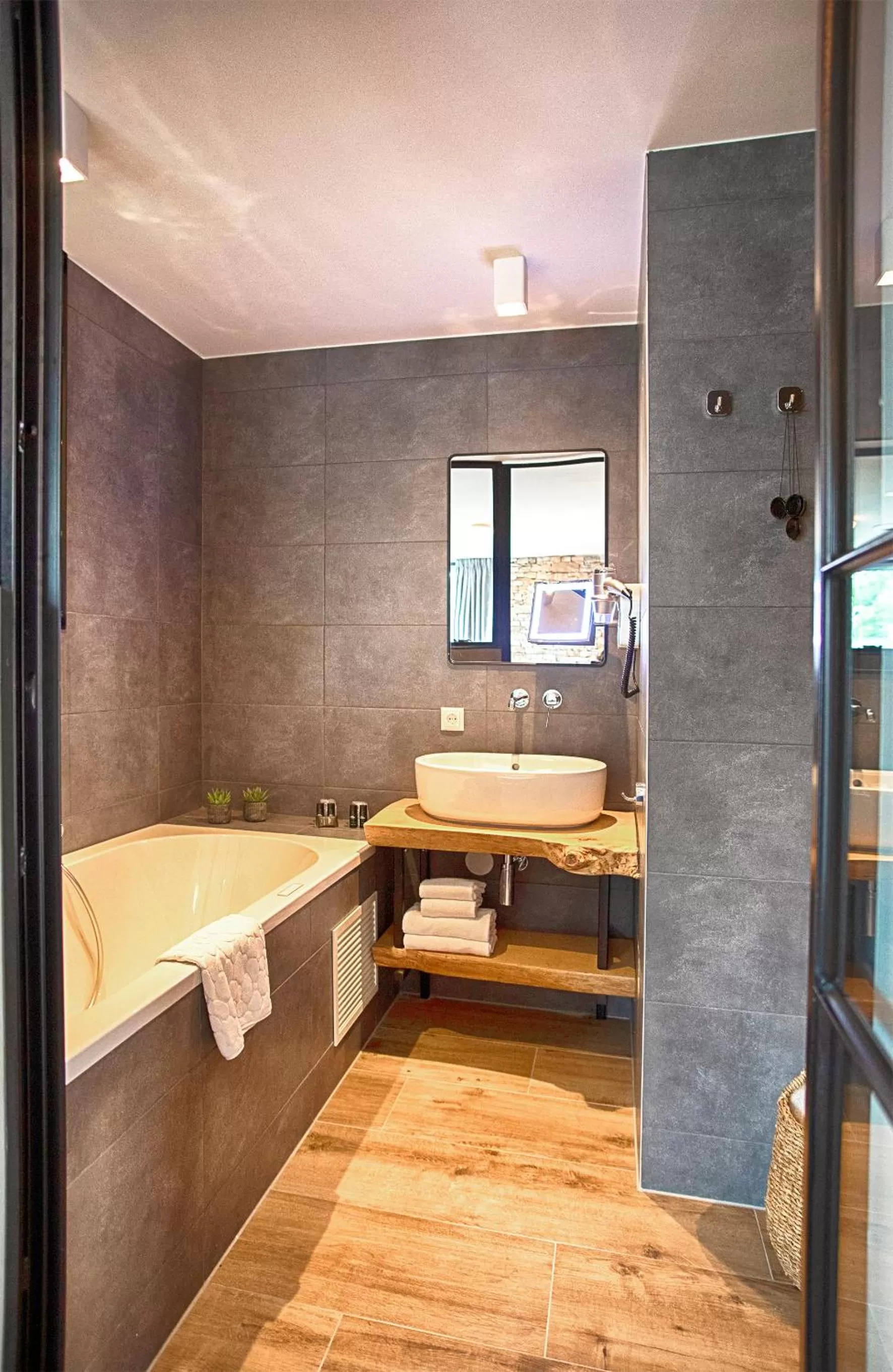 Bathroom in Boutique Hotel, Restaurant & Wellness Westerburcht
