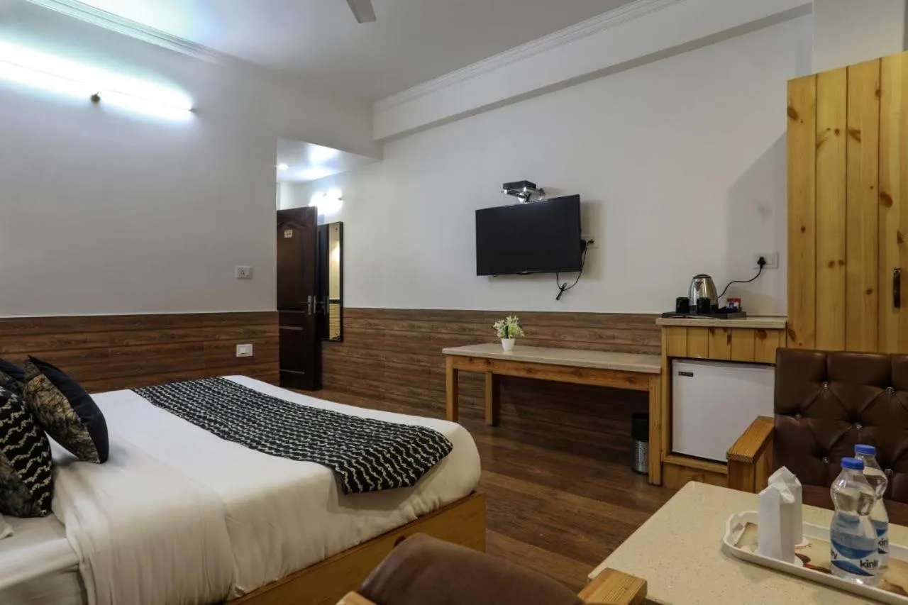 Bed in The Mountain Quail