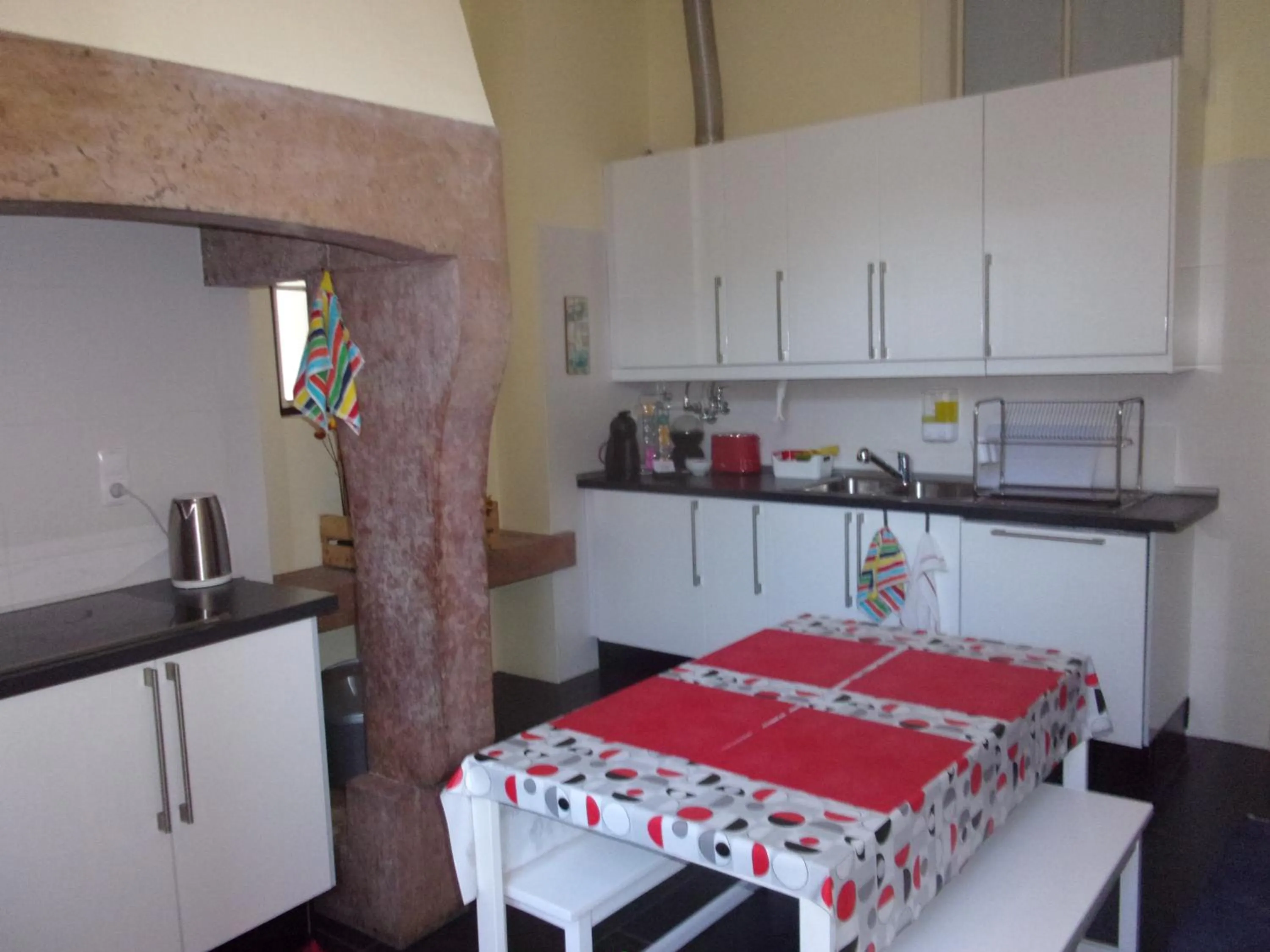 Kitchen or kitchenette in Hostel 402