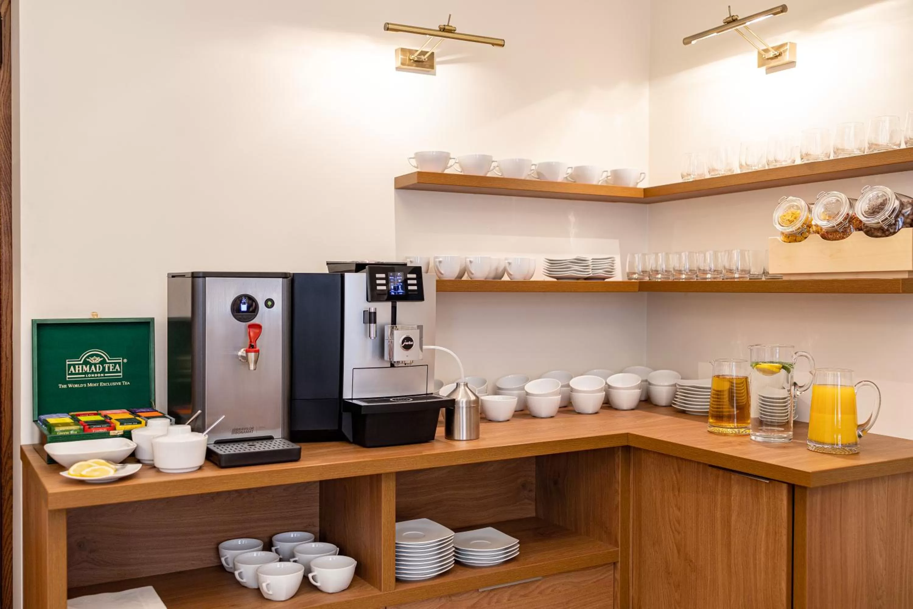Coffee/tea facilities in Portal House Apartments