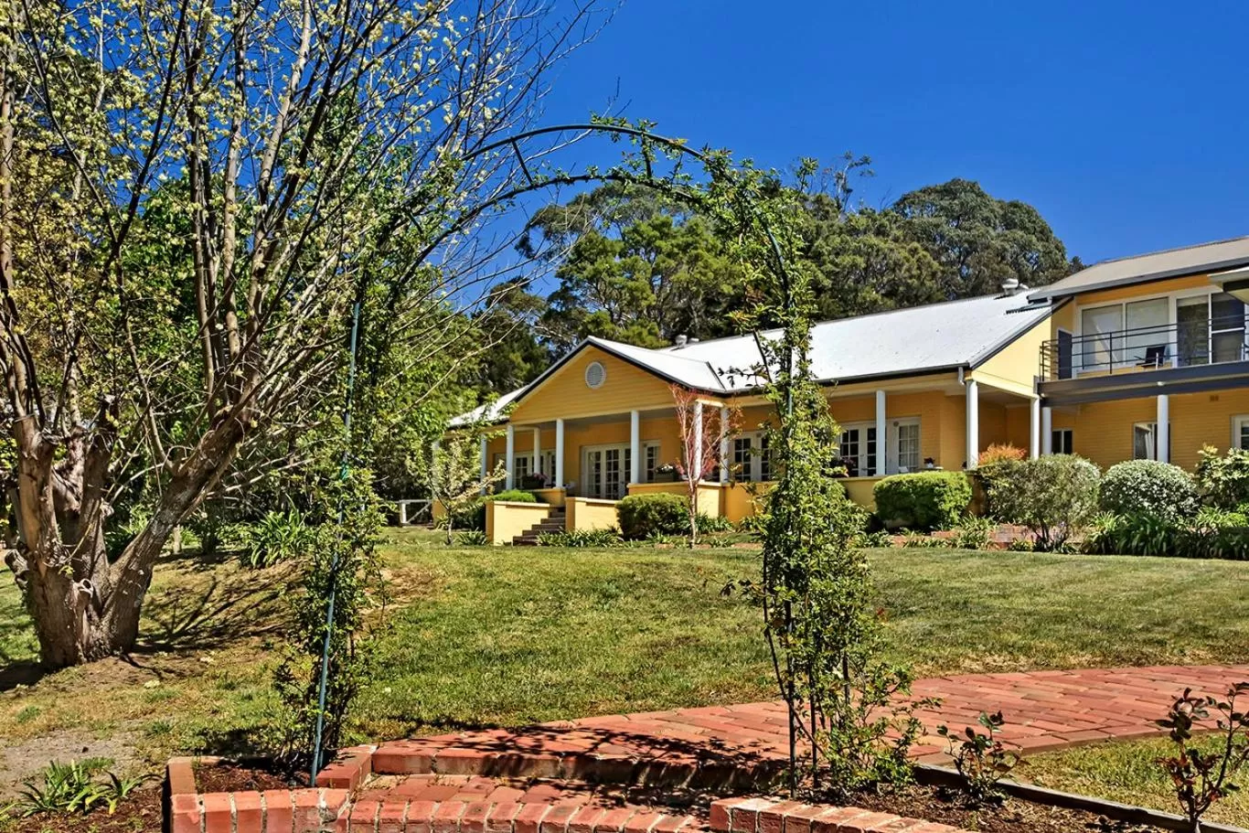 Garden, Property Building in Bundanoon Lodge