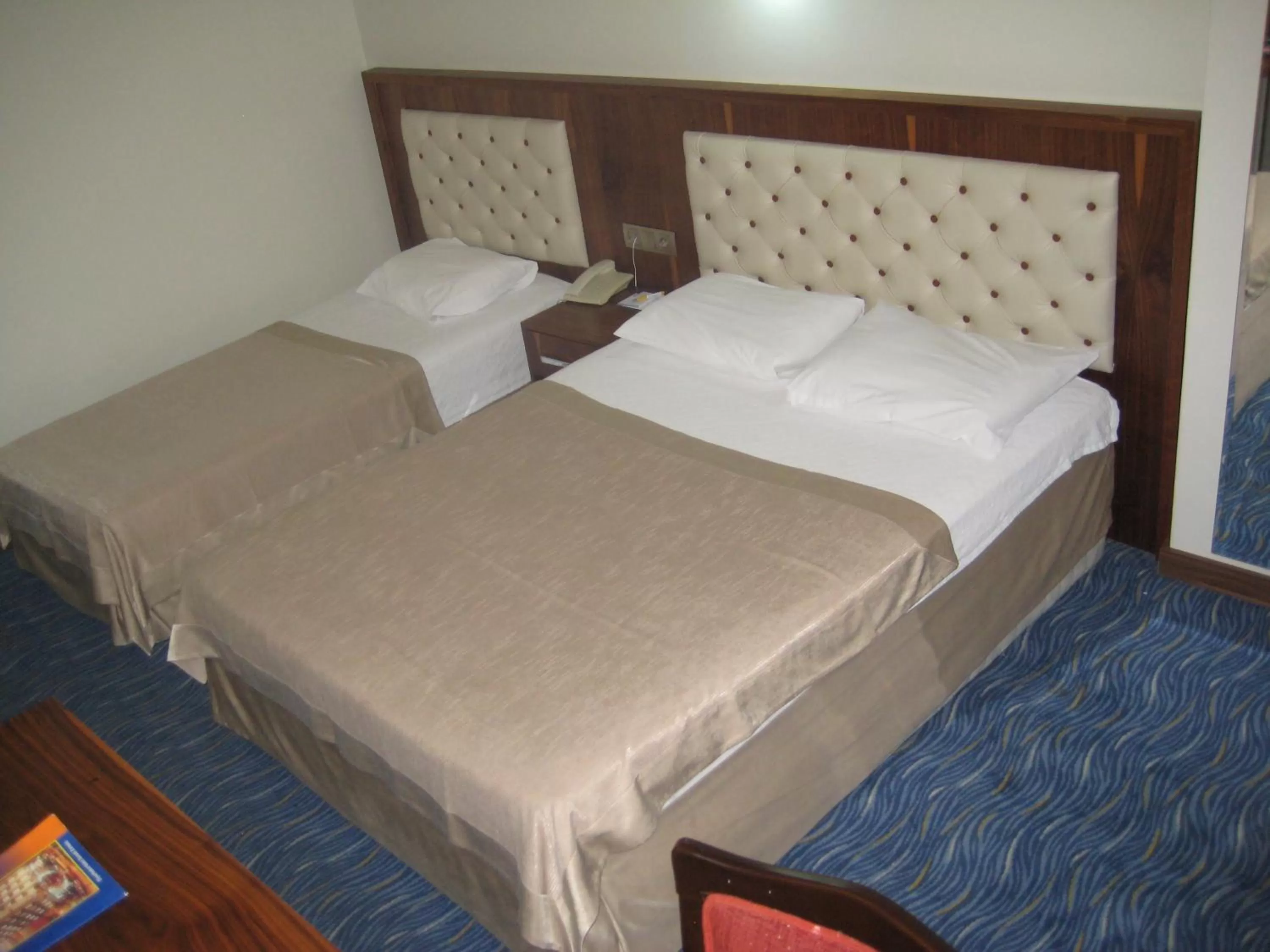 Bedroom, Bed in Miroglu Hotel