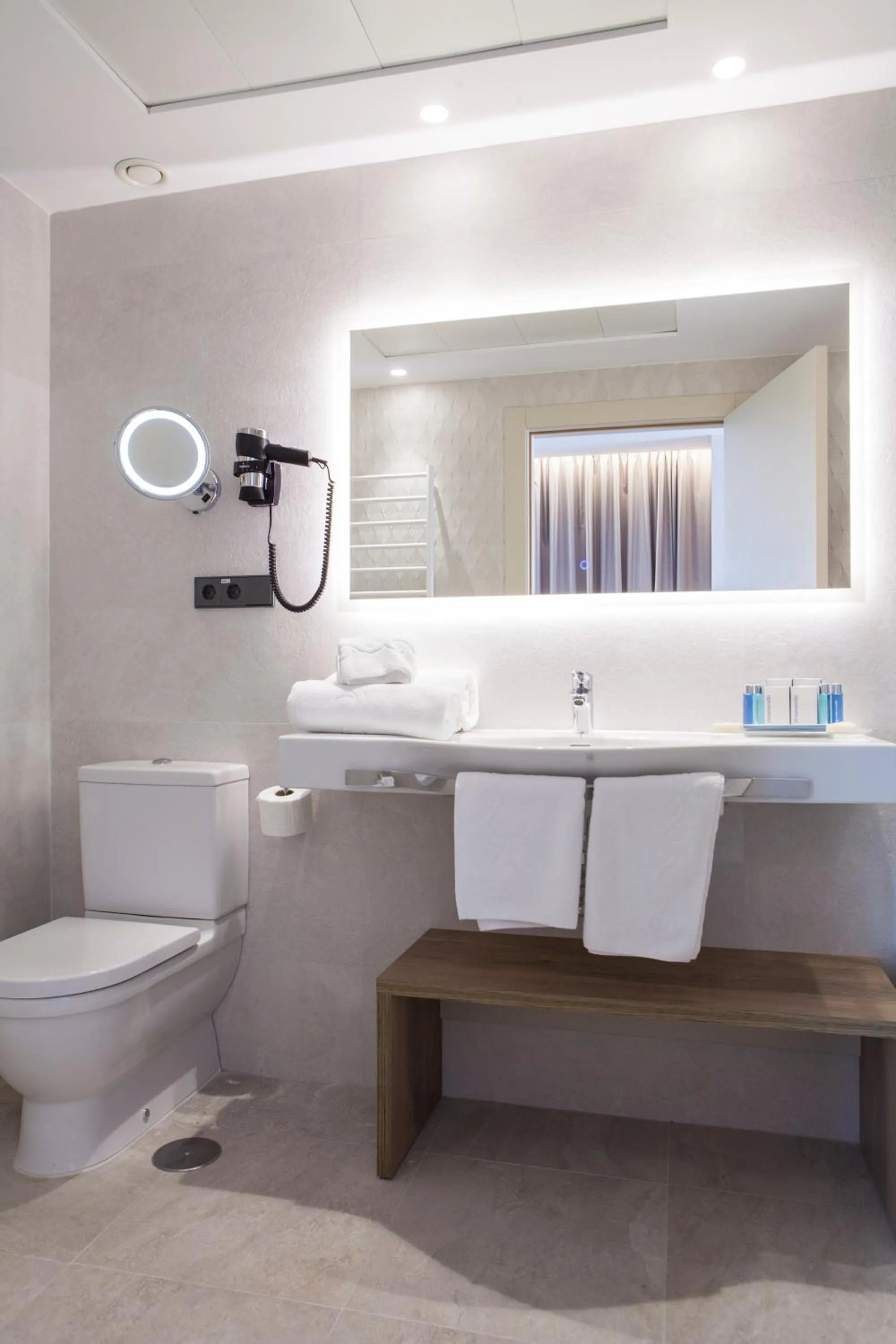 Bathroom in Hotel Presidente 4 sup