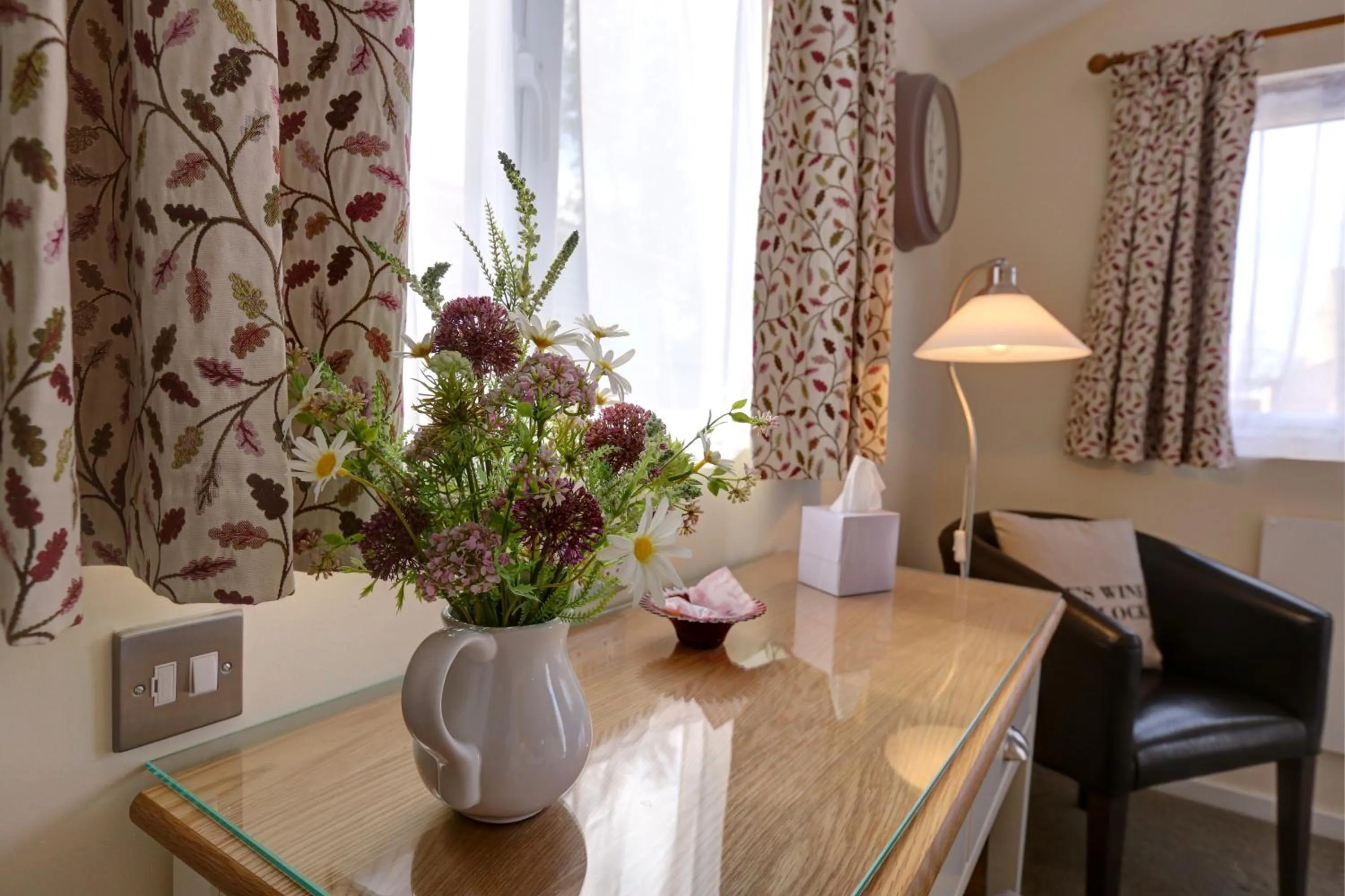 Seating area in Manor Court Hotel