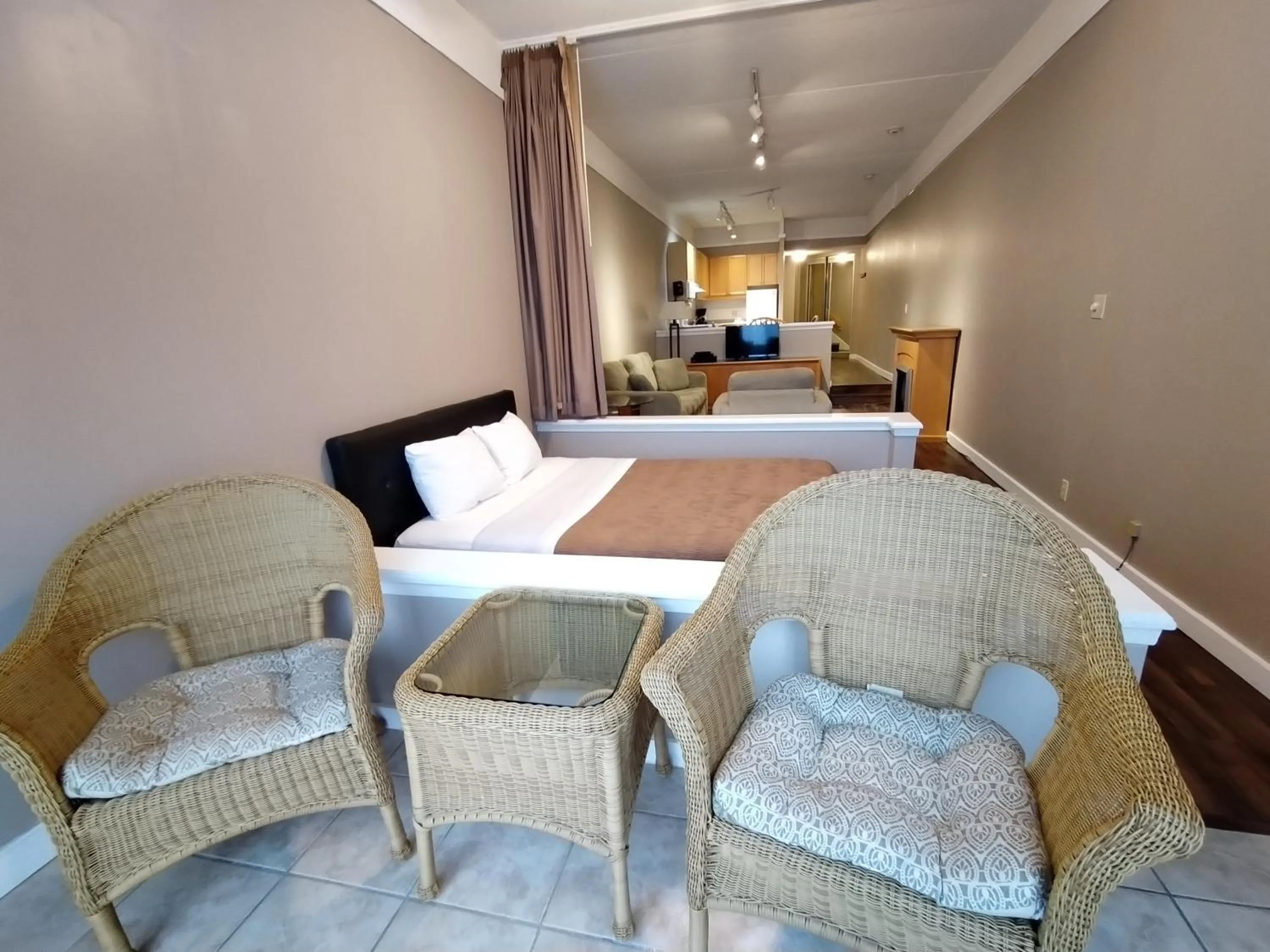 Photo of the whole room, Bed in Royal Harbour Resort