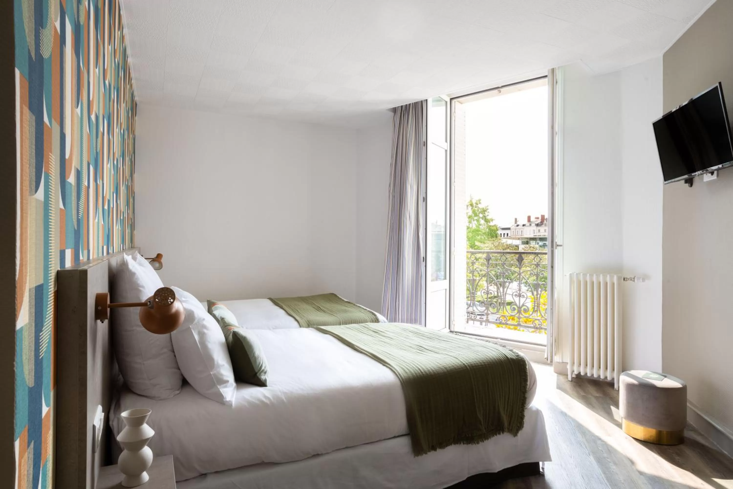 Photo of the whole room, Bed in Hôtel Suzane