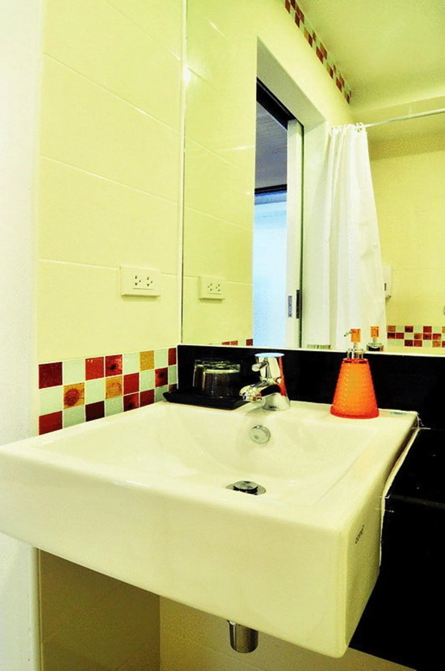 Bathroom in PS Hotel Phuket Patong - SHA Plus